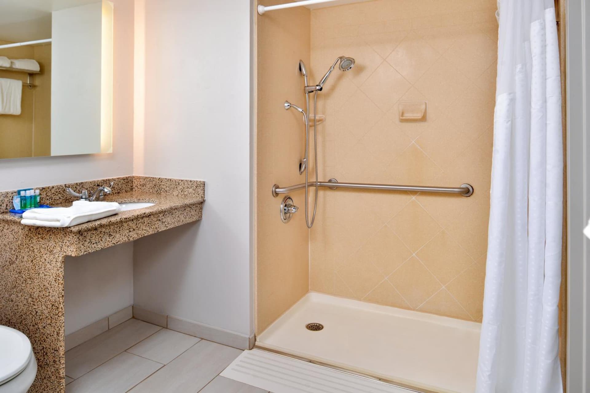 Holiday Inn Express & Suites Buffalo Downtown by IHG gallery photo in Buffalo, NY — image 26