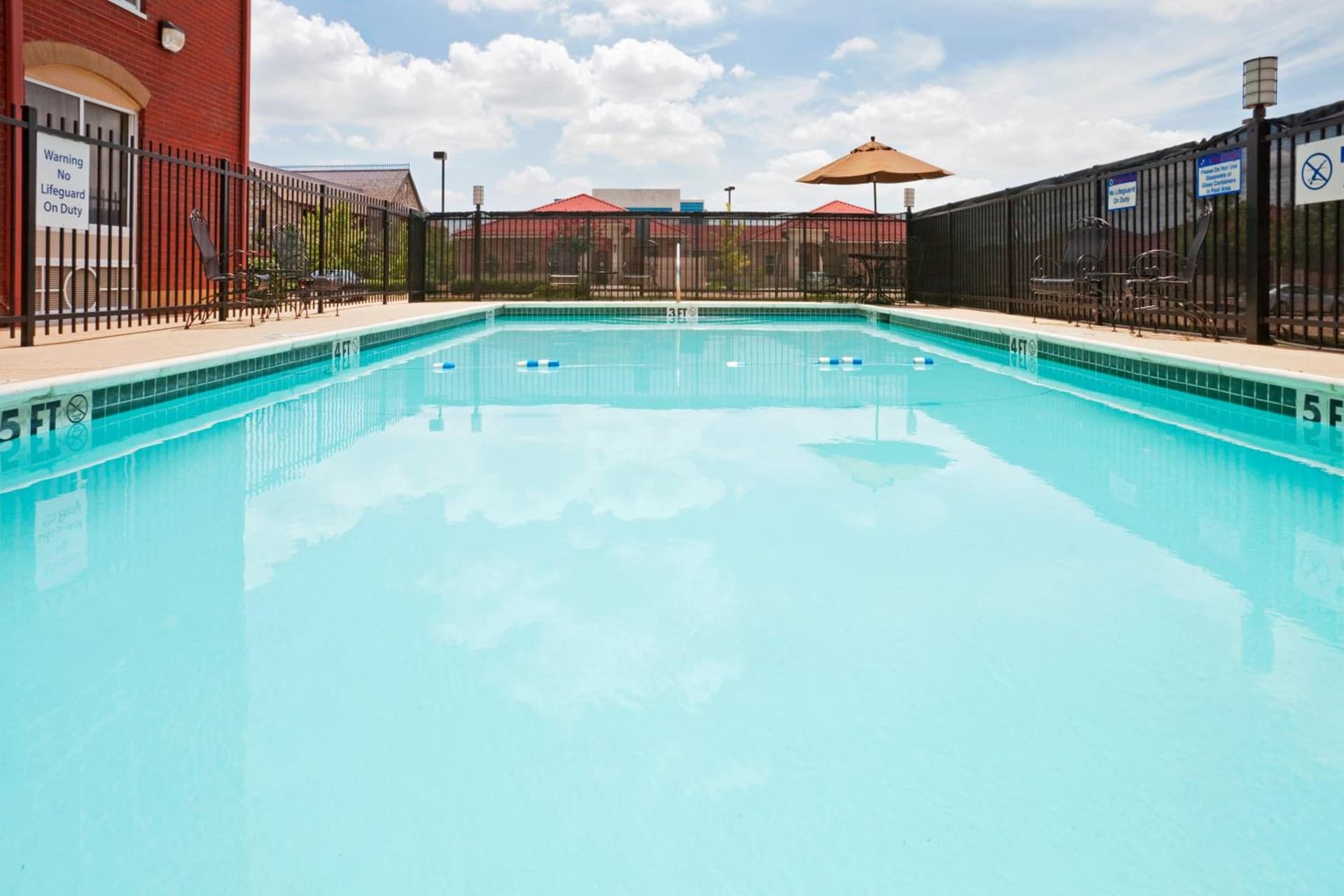 Holiday Inn Express Hotel & Suites Plano West - Frisco by IHG gallery photo in Plano, TX — image 5