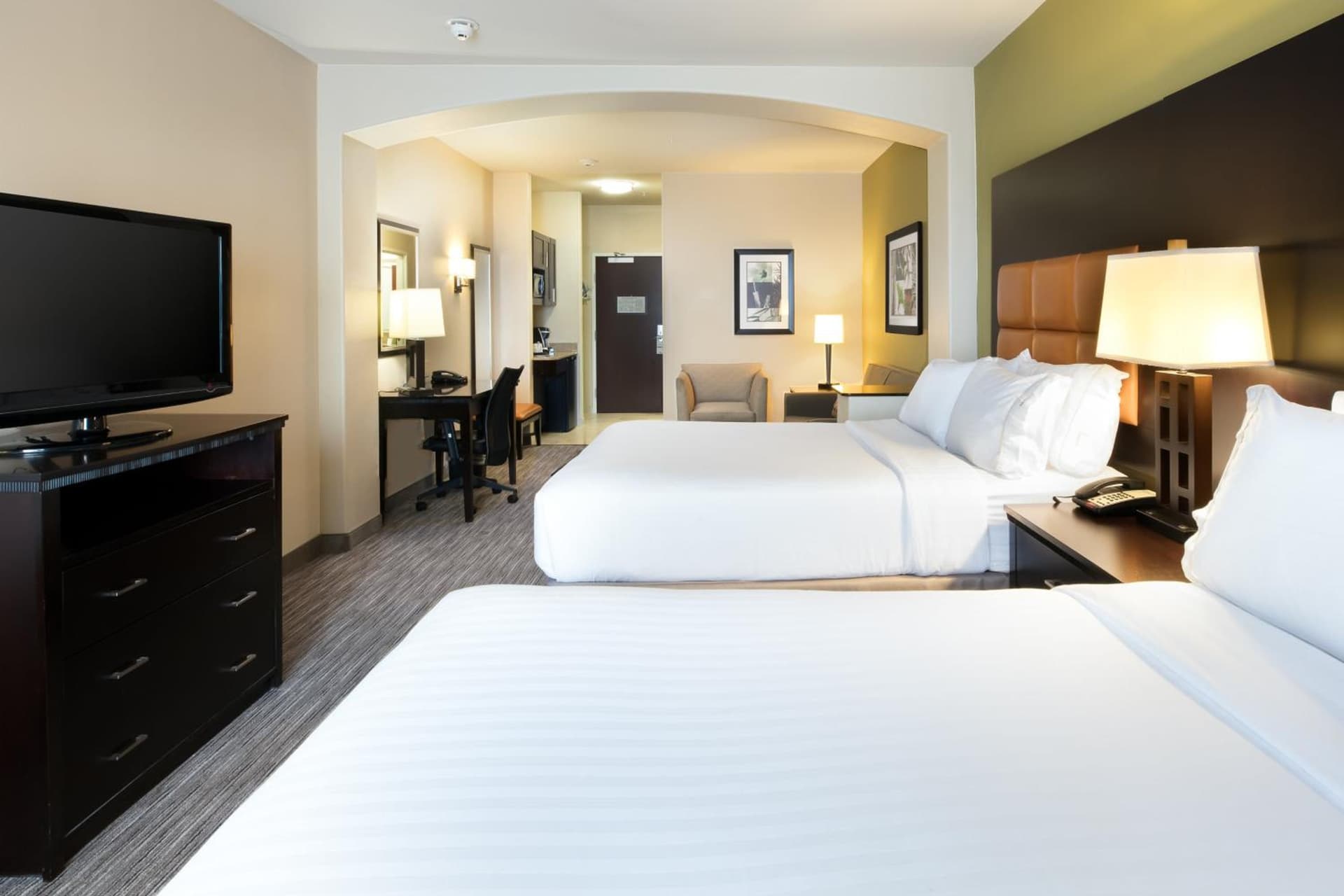 Holiday Inn Express Hotel & Suites Dallas West by IHG interior in Dallas, TX — gallery photo 2