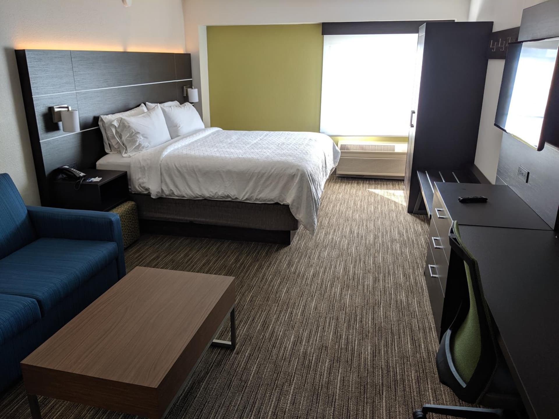 Holiday Inn Express & Suites Charlotte-Concord-I-85 by IHG gallery photo in Concord, NC — image 9