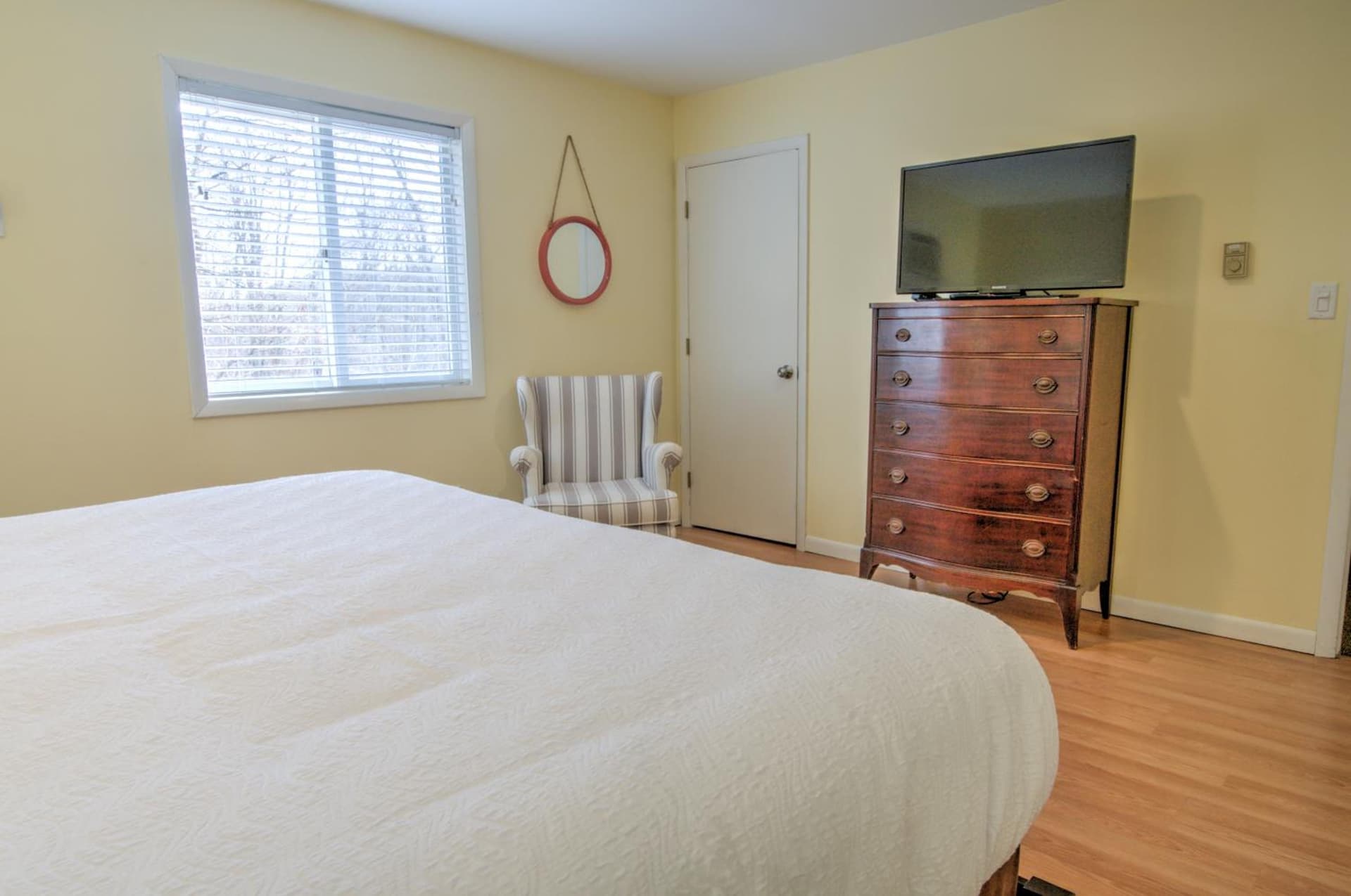 East Shore Lodging gallery photo in Hawley, PA — image 16