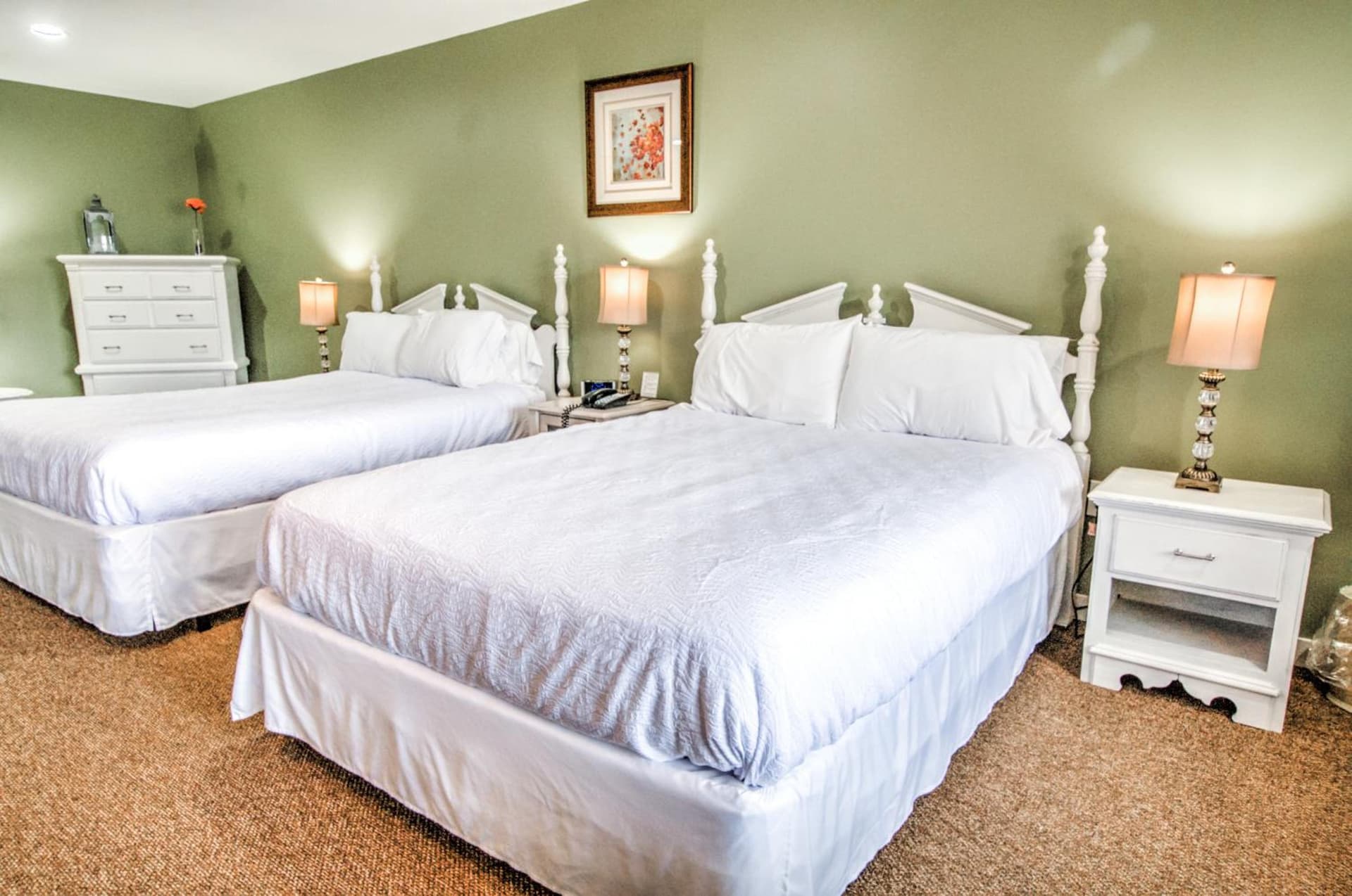 East Shore Lodging gallery photo in Hawley, PA — image 19