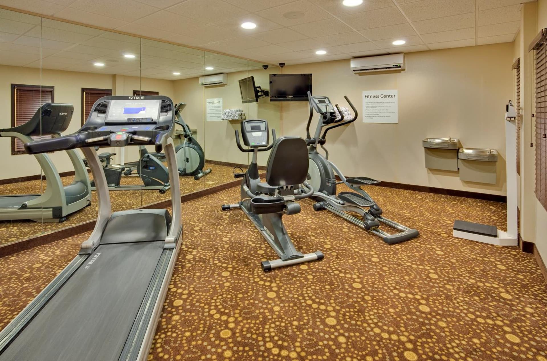 Holiday Inn Express Hotel & Suites Lebanon by IHG gallery photo in Lebanon, PA — image 13