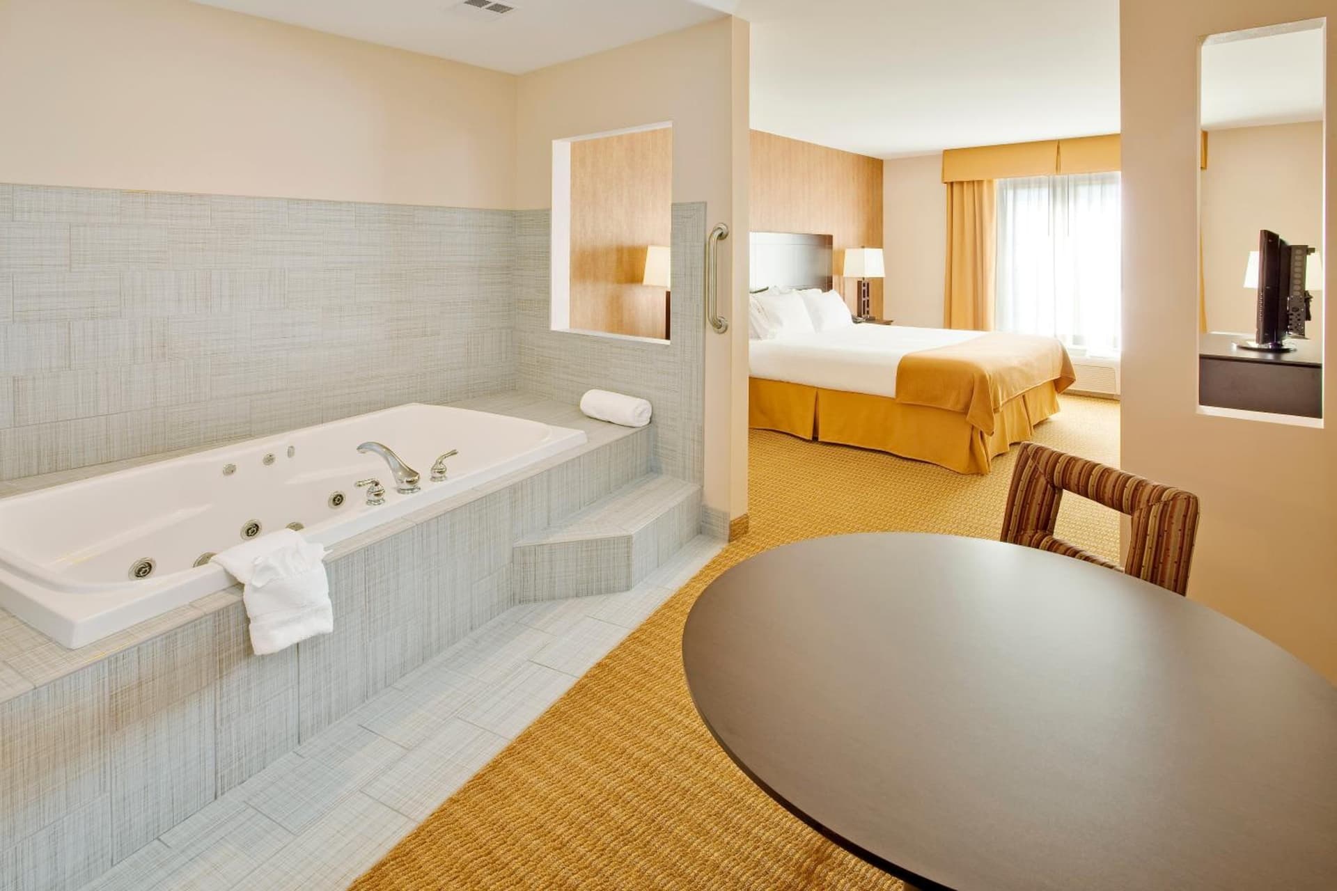 Holiday Inn Express Hotel & Suites Lebanon by IHG gallery photo in Lebanon, PA — image 30