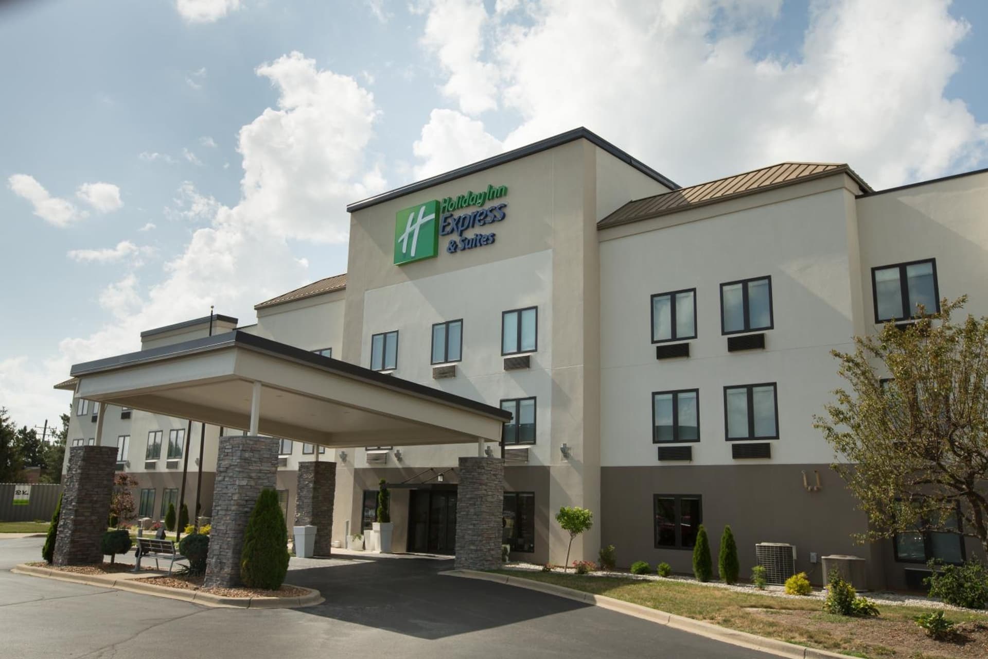 Holiday Inn Express Hotel & Suites Madison by IHG featured exterior or lobby in Madison, IN — similar hotel