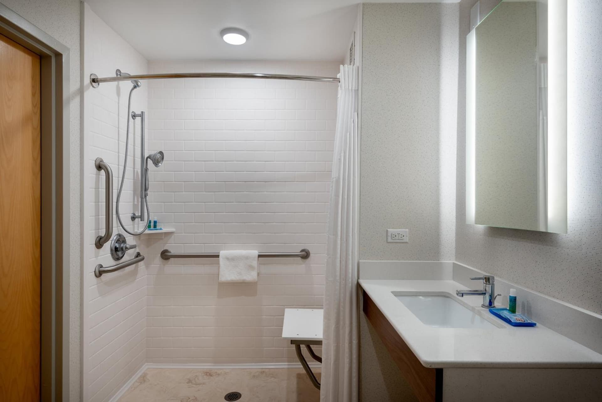 Holiday Inn Express Daphne-Spanish Fort by IHG gallery photo in Spanish Fort, AL — image 6