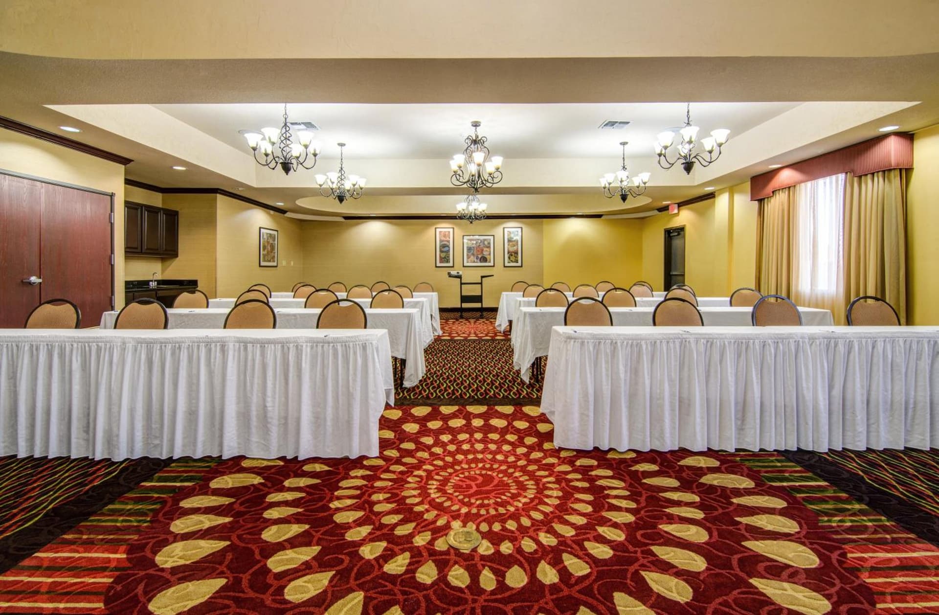 Country Inn & Suites by Radisson, Terrell gallery photo in Terrell, TX — image 9