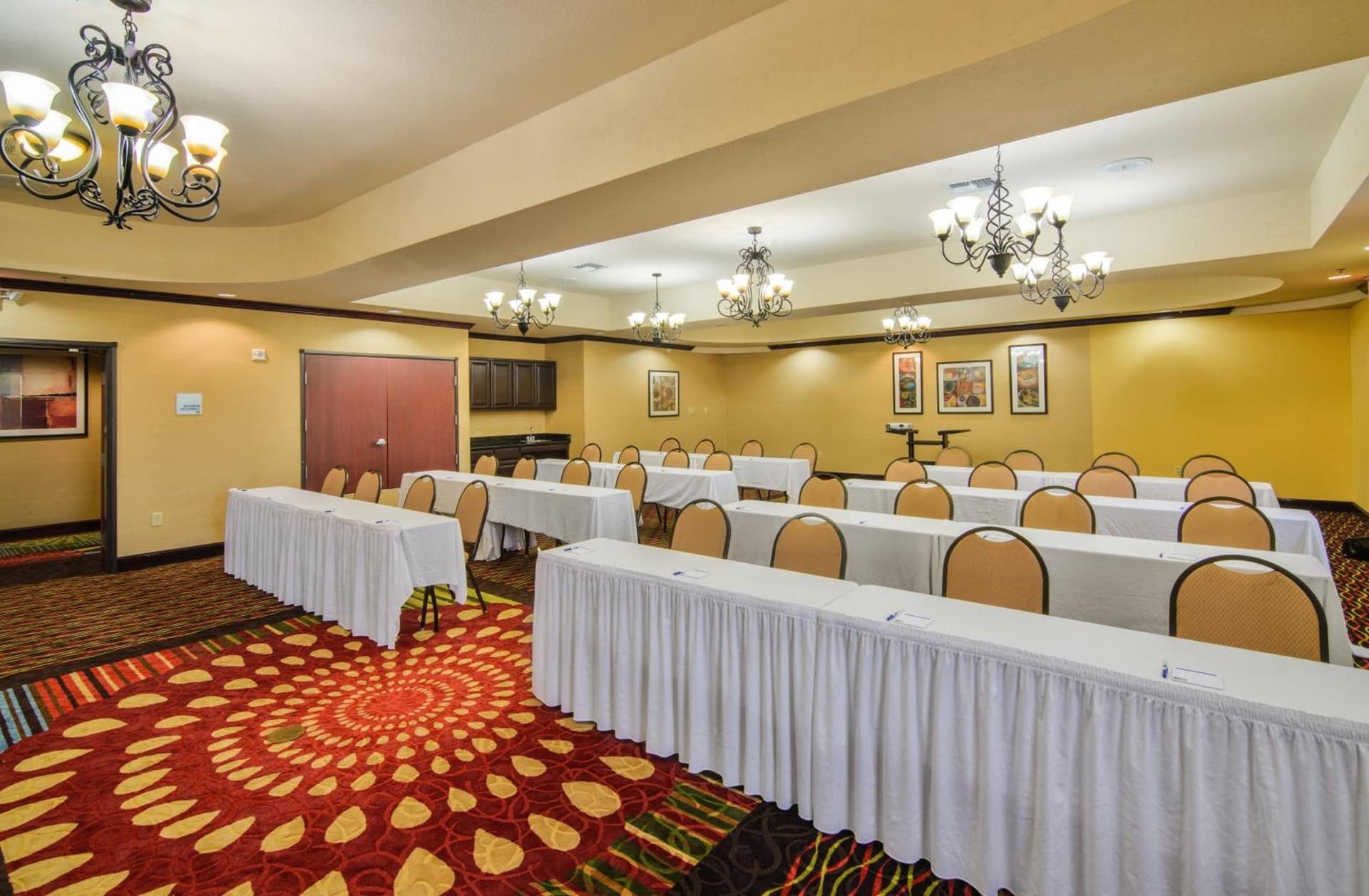 Country Inn & Suites by Radisson, Terrell gallery photo in Terrell, TX — image 11