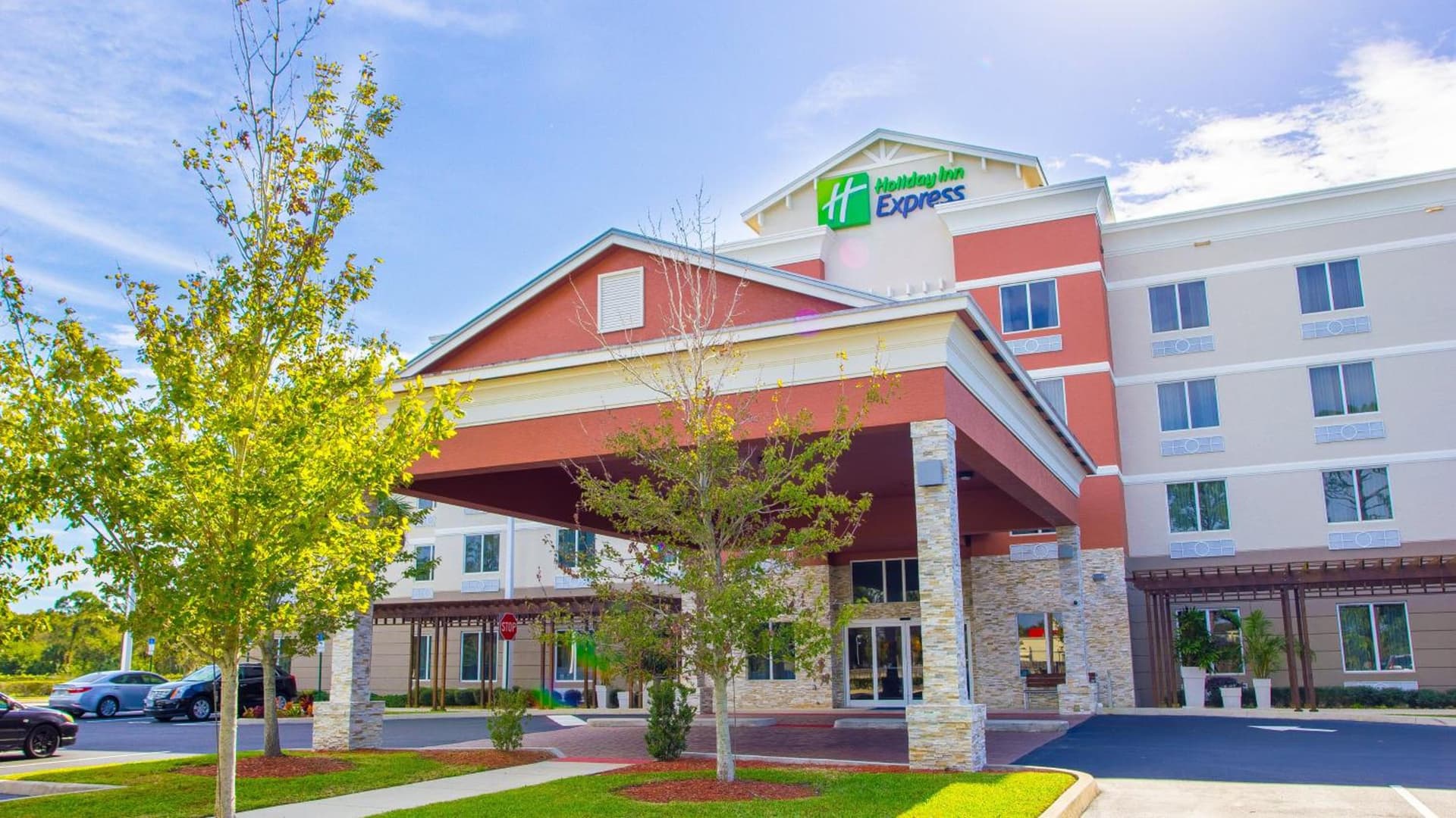Holiday Inn Express Hotel & Suites Palm Bay by IHG property views in Palm Bay, FL — gallery photo 3