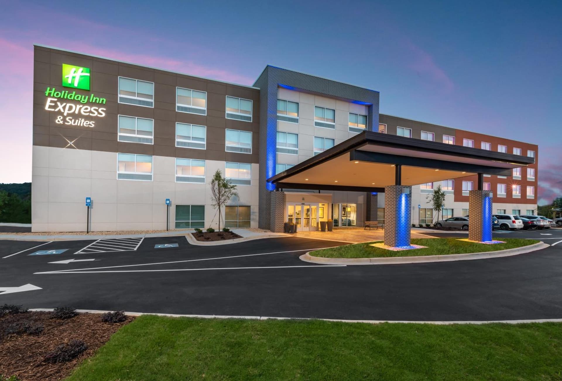 Holiday Inn Express & Suites Gainesville - Lake Lanier Area by IHG featured exterior or lobby in Gainesville, GA — similar hotel
