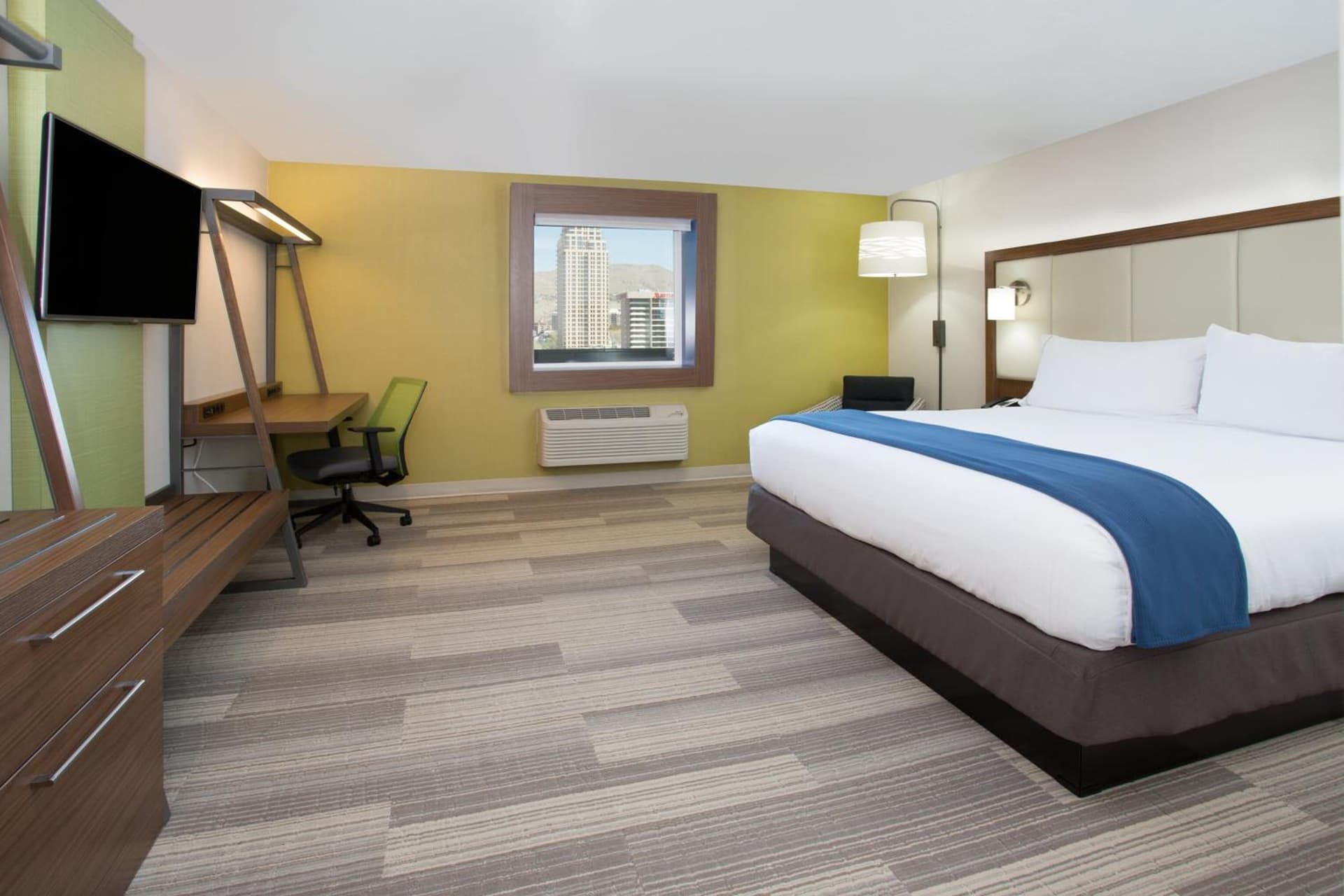 Holiday Inn Express & Suites Hammond by IHG gallery photo in Hammond, IN — image 20