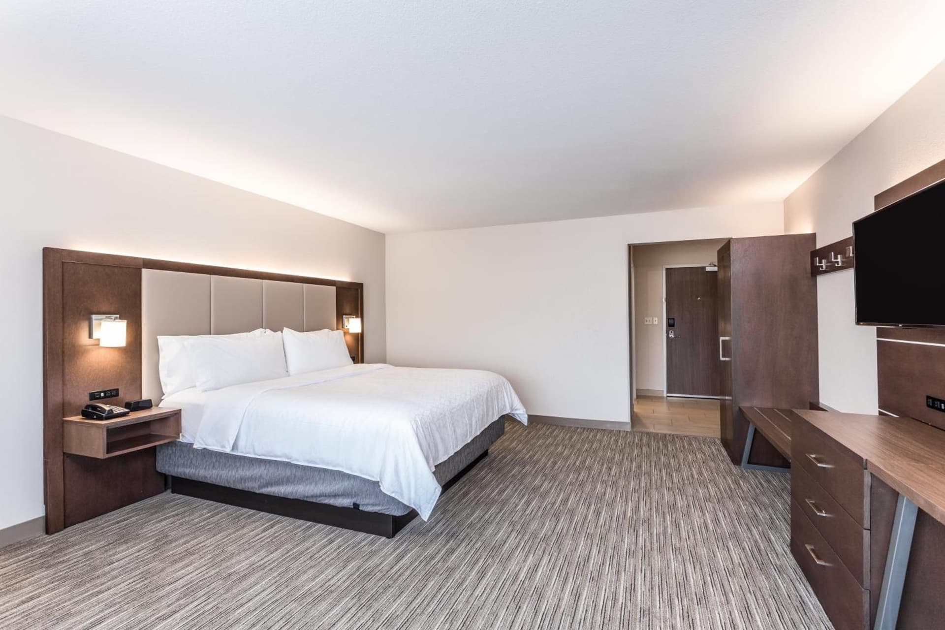 Holiday Inn Express & Suites Hammond by IHG gallery photo in Hammond, IN — image 49