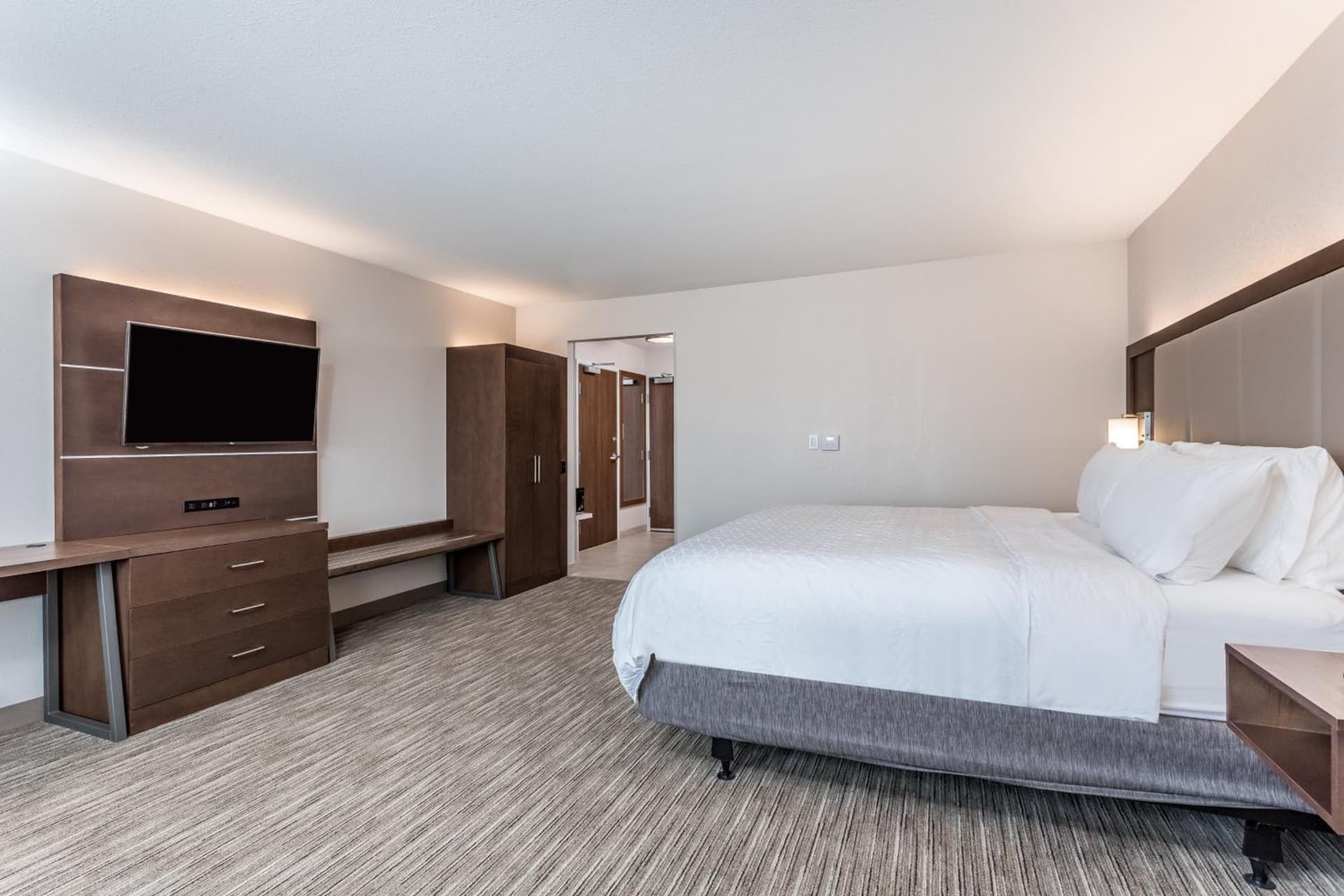Holiday Inn Express & Suites Hammond by IHG gallery photo in Hammond, IN — image 44
