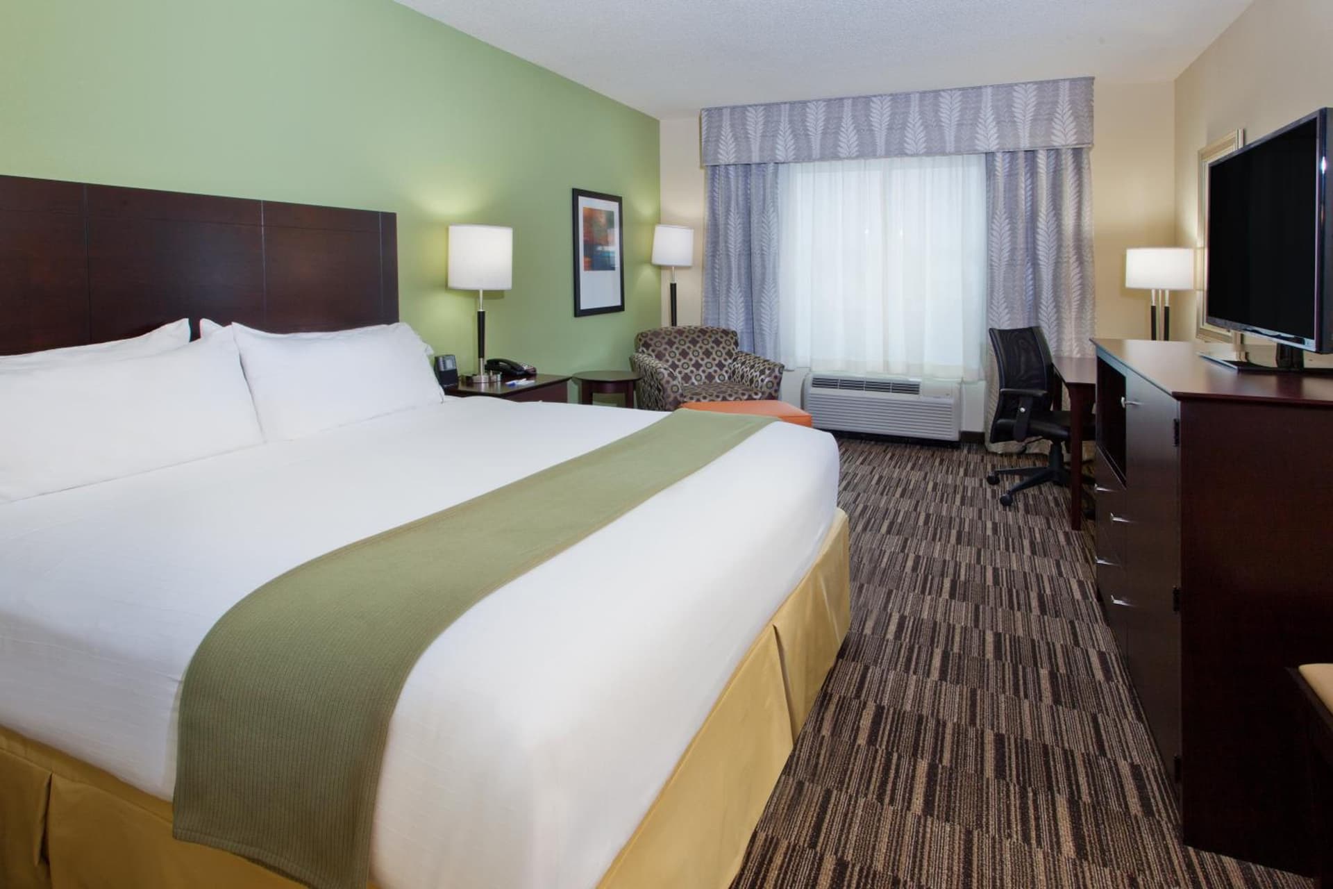 Holiday Inn Express Hotel & Suites Huntsville West - Research Park by IHG gallery photo in Huntsville, AL — image 5