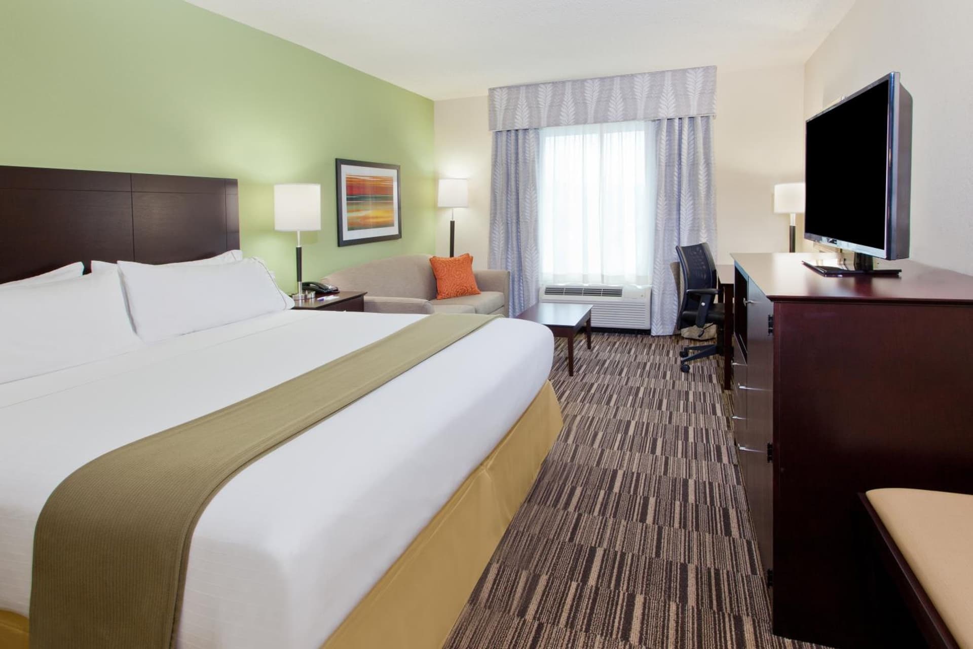 Holiday Inn Express Hotel & Suites Huntsville West - Research Park by IHG gallery photo in Huntsville, AL — image 22