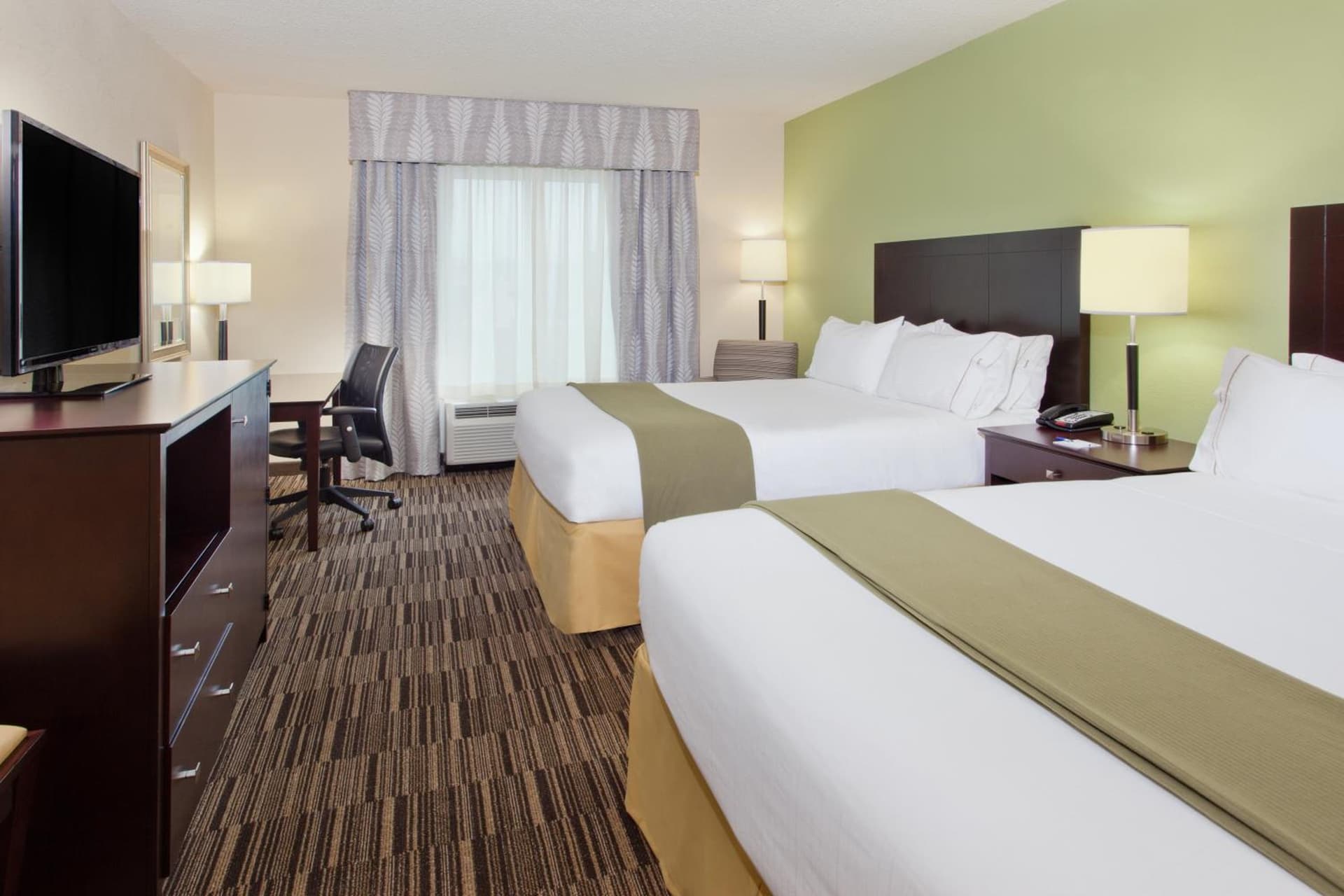 Holiday Inn Express Hotel & Suites Huntsville West - Research Park by IHG gallery photo in Huntsville, AL — image 7