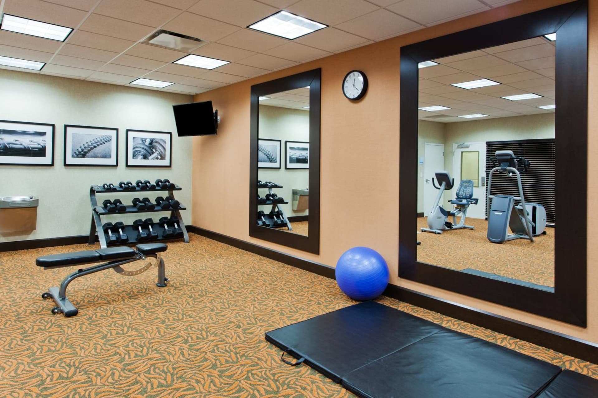 Holiday Inn Express Hotel & Suites Huntsville West - Research Park by IHG property views in Huntsville, AL — gallery photo 3