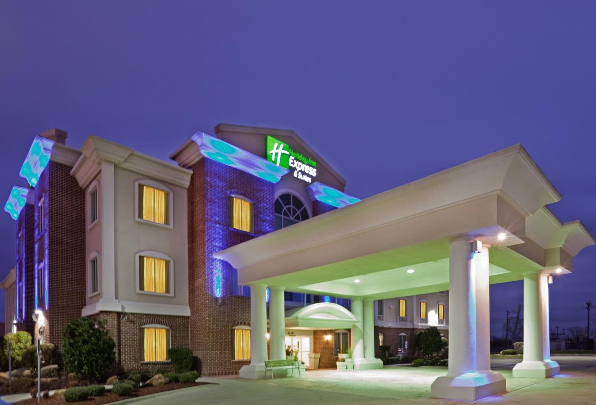 Holiday Inn Express & Suites Waxahachie by IHG property views in Waxahachie, TX — gallery photo 3