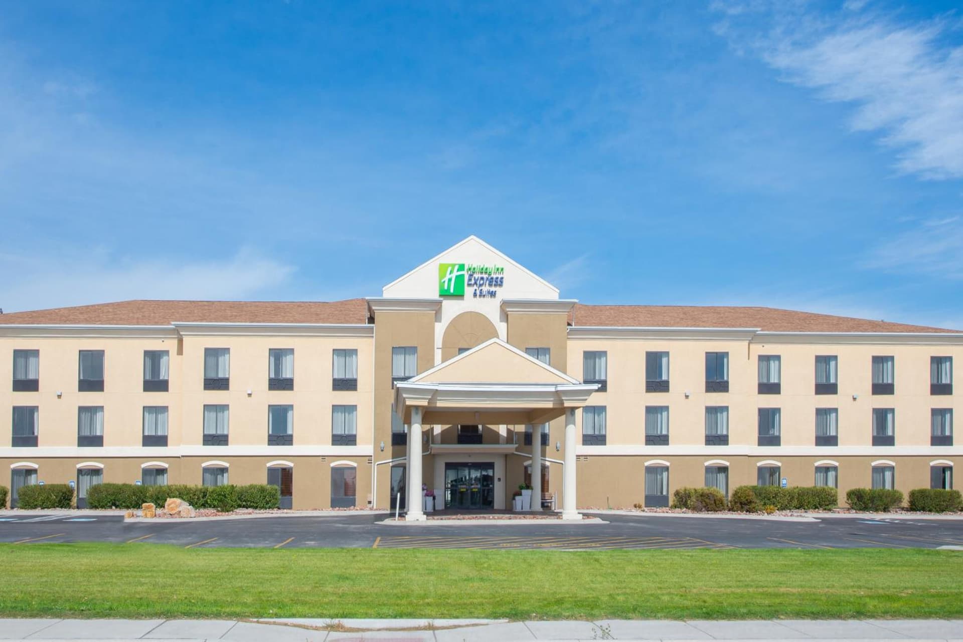Holiday Inn Express & Suites Douglas by IHG featured exterior or lobby in Douglas, WY — similar hotel