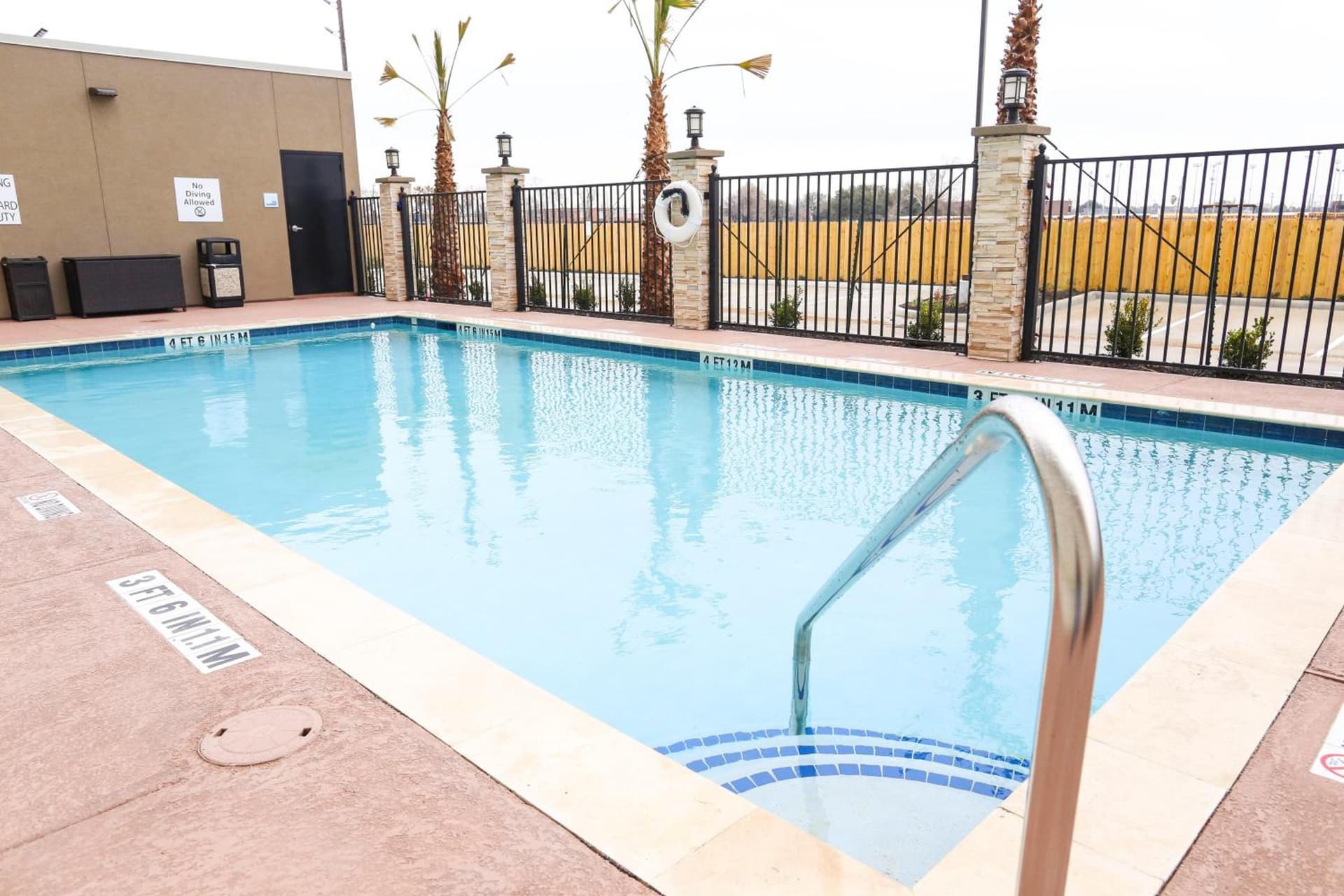 Holiday Inn Express & Suites - Houston IAH - Beltway 8 by IHG gallery photo in Houston, TX — image 45