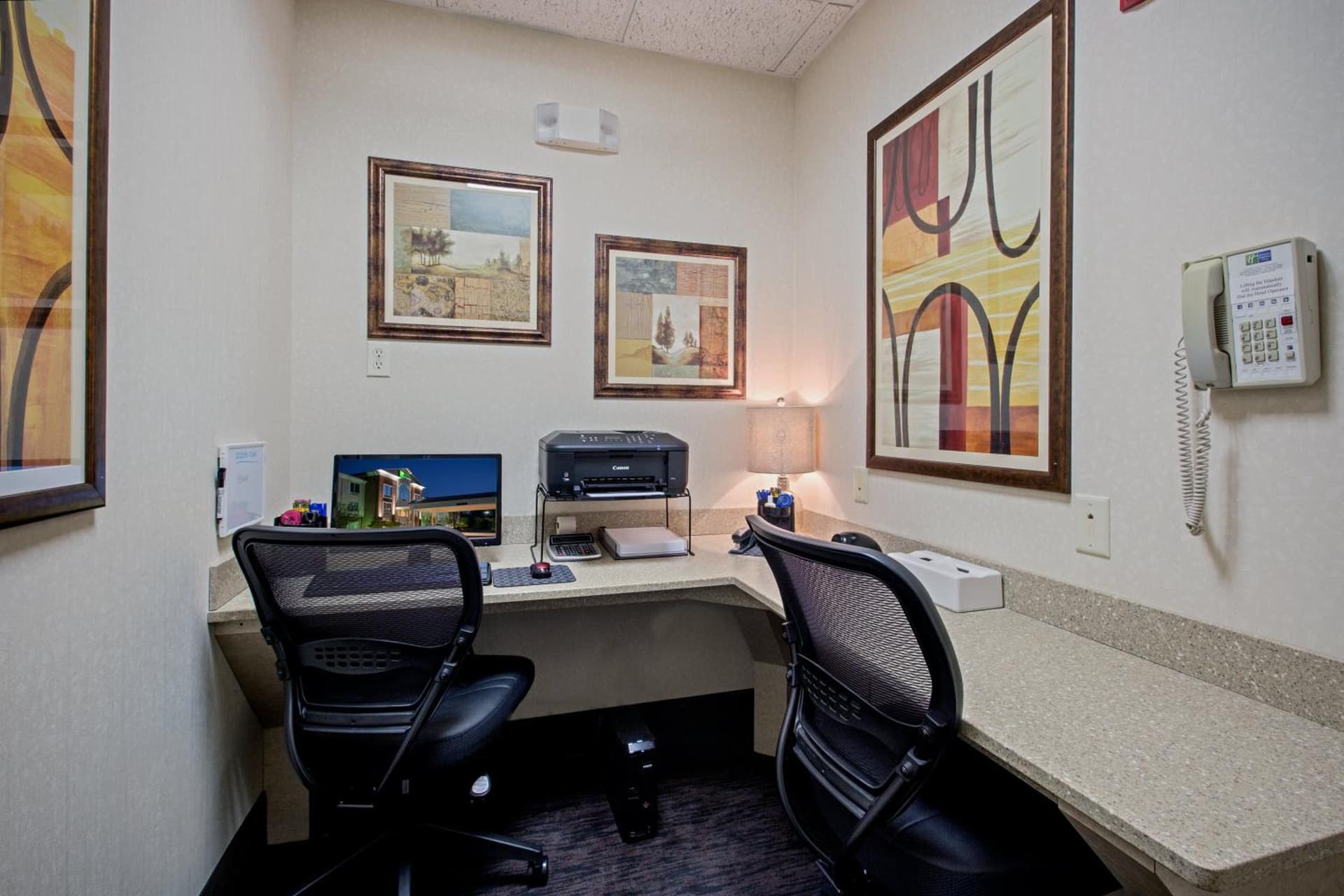 Holiday Inn Express Hotel & Suites Youngstown North-Warren/Niles by IHG gallery photo in Warren, OH — image 7