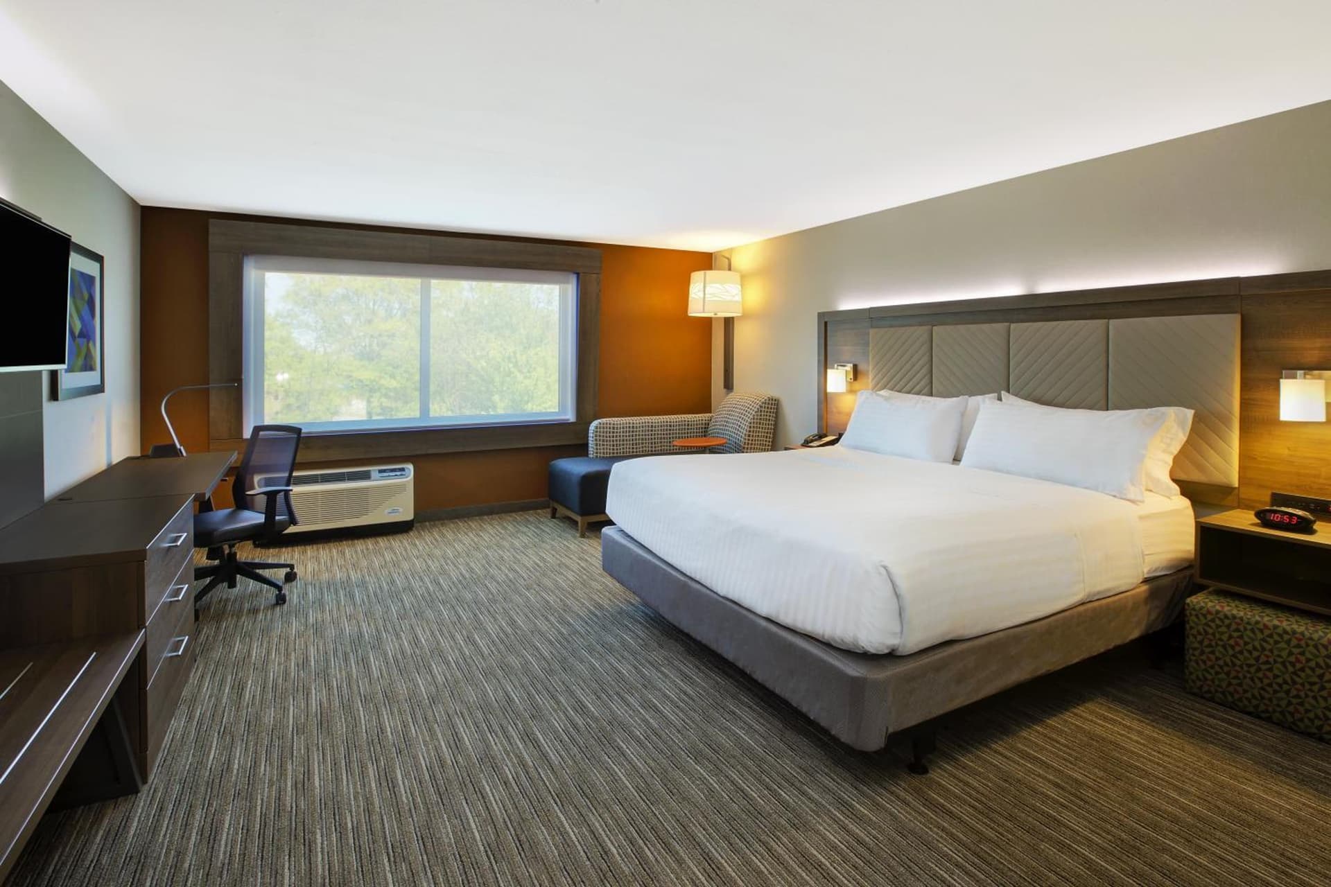 Holiday Inn Express & Suites New Castle by IHG gallery photo in New Castle, PA — image 15