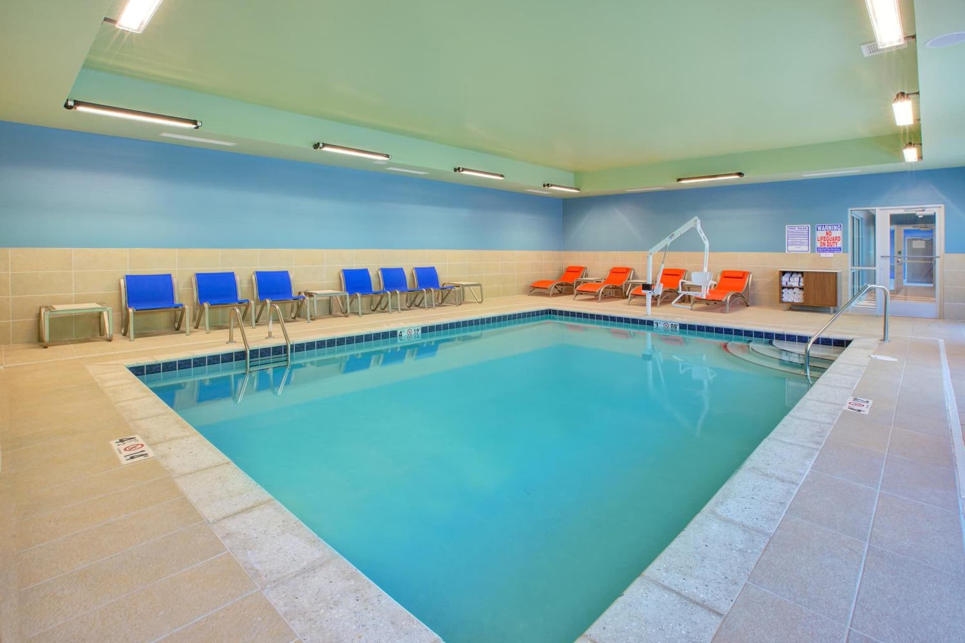 Holiday Inn Express & Suites New Castle by IHG gallery photo in New Castle, PA — image 23