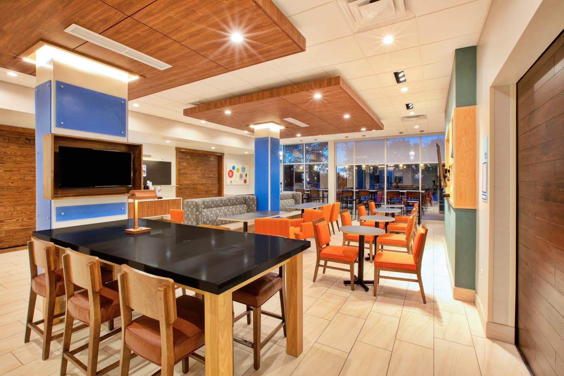 Holiday Inn Express & Suites New Castle by IHG gallery photo in New Castle, PA — image 8