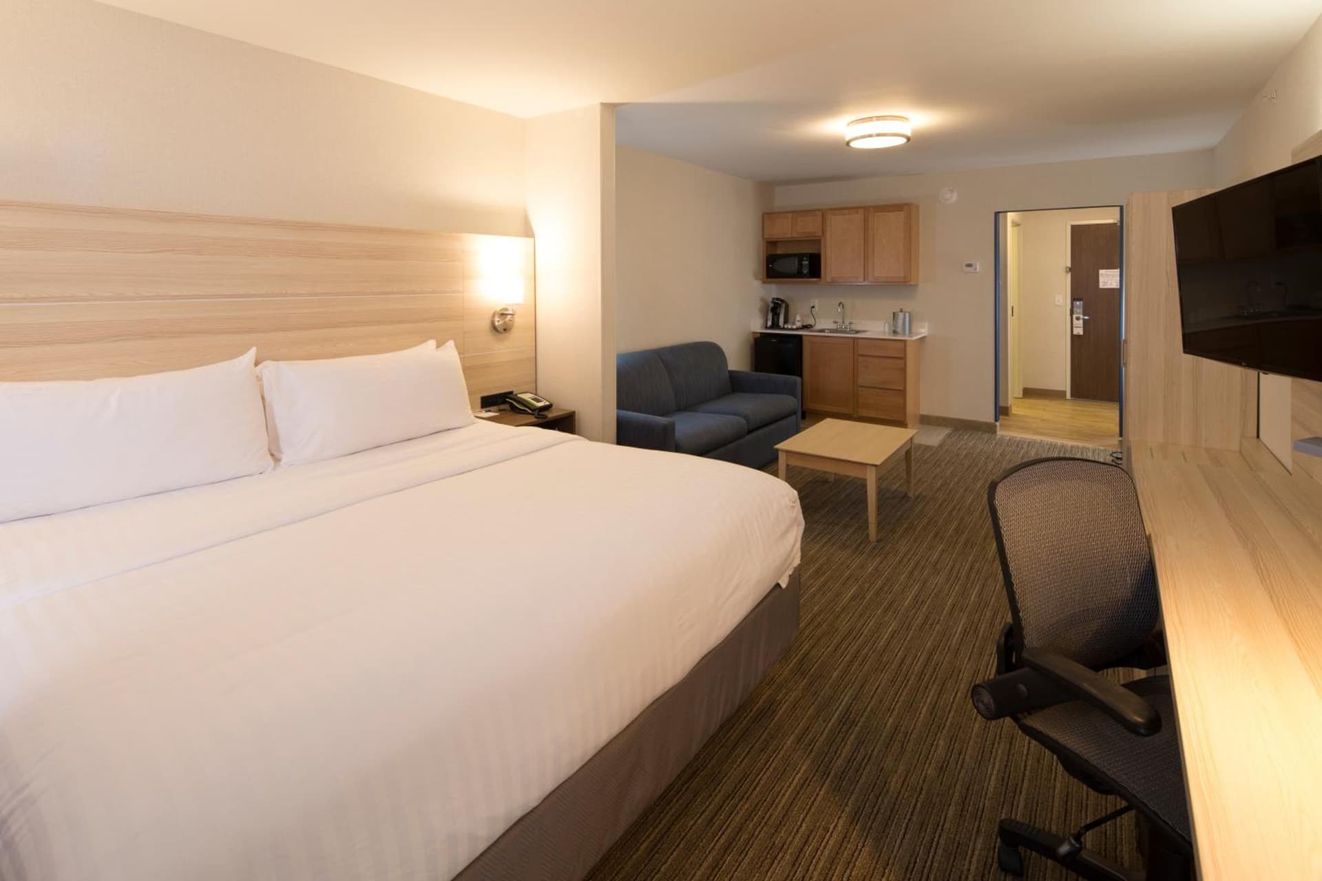 Holiday Inn Express & Suites La Porte by IHG gallery photo in LaPorte, IN — image 27