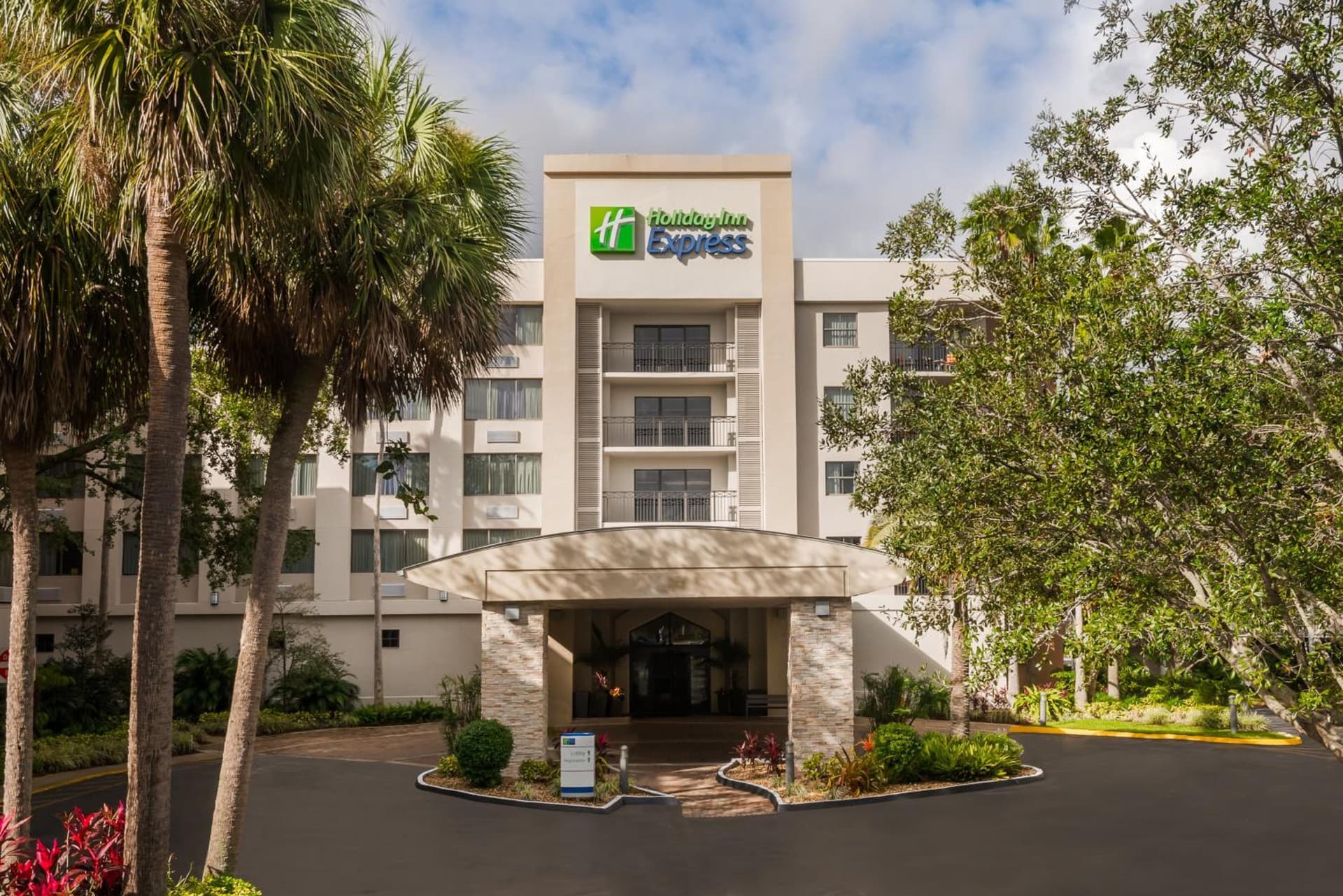 Holiday Inn Express Hotel & Suites Ft. Lauderdale-Plantation by IHG gallery photo in Plantation, FL — image 32