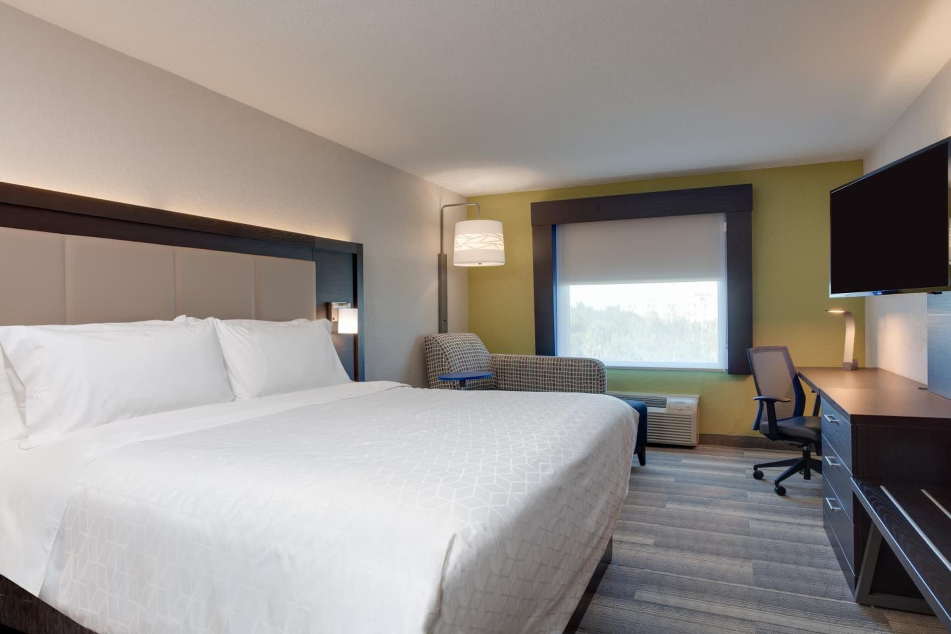Holiday Inn Express Hotel & Suites Fort Lauderdale Airport/Cruise Port by IHG property views in Fort Lauderdale, FL — gallery photo 3