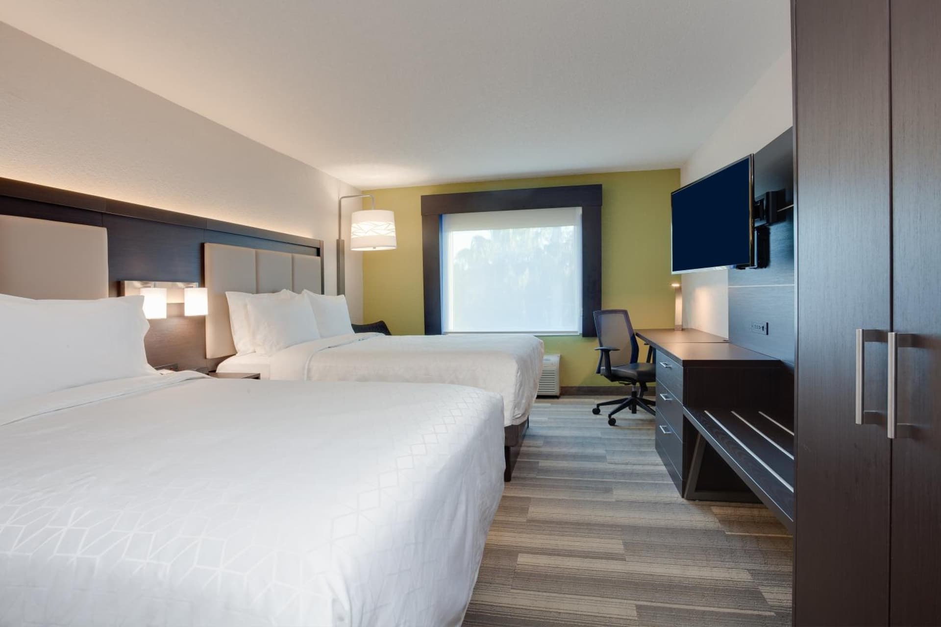 Holiday Inn Express Hotel & Suites Fort Lauderdale Airport/Cruise Port by IHG gallery photo in Fort Lauderdale, FL — image 9