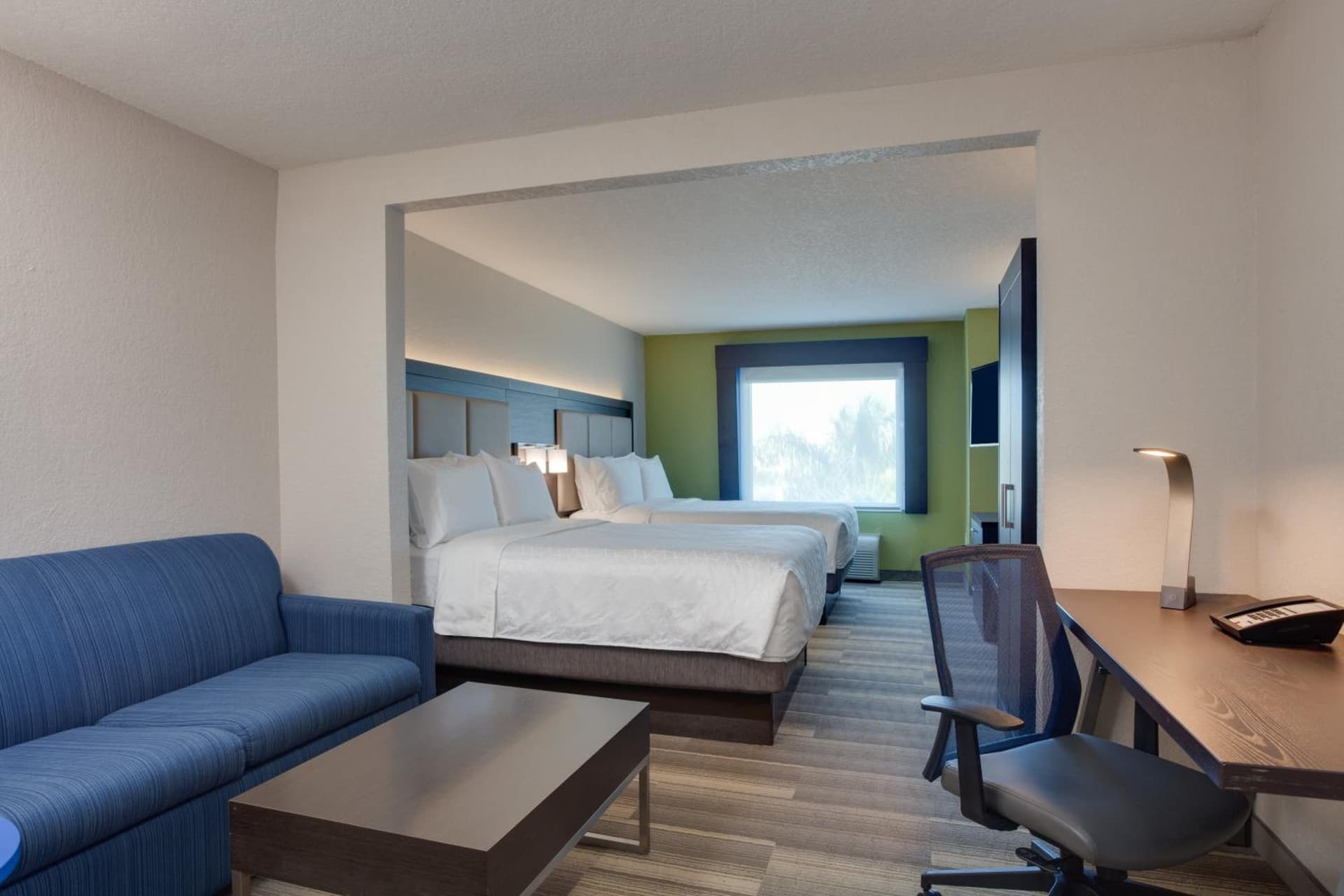 Holiday Inn Express Hotel & Suites Fort Lauderdale Airport/Cruise Port by IHG gallery photo in Fort Lauderdale, FL — image 13