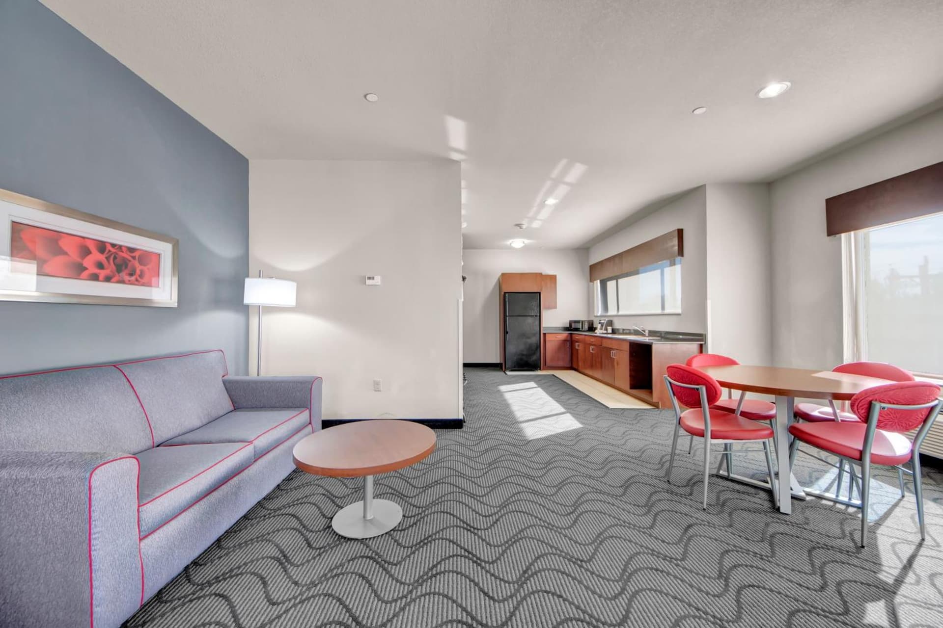 Holiday Inn Express and Suites Oklahoma City North by IHG gallery photo in Oklahoma City, OK — image 6