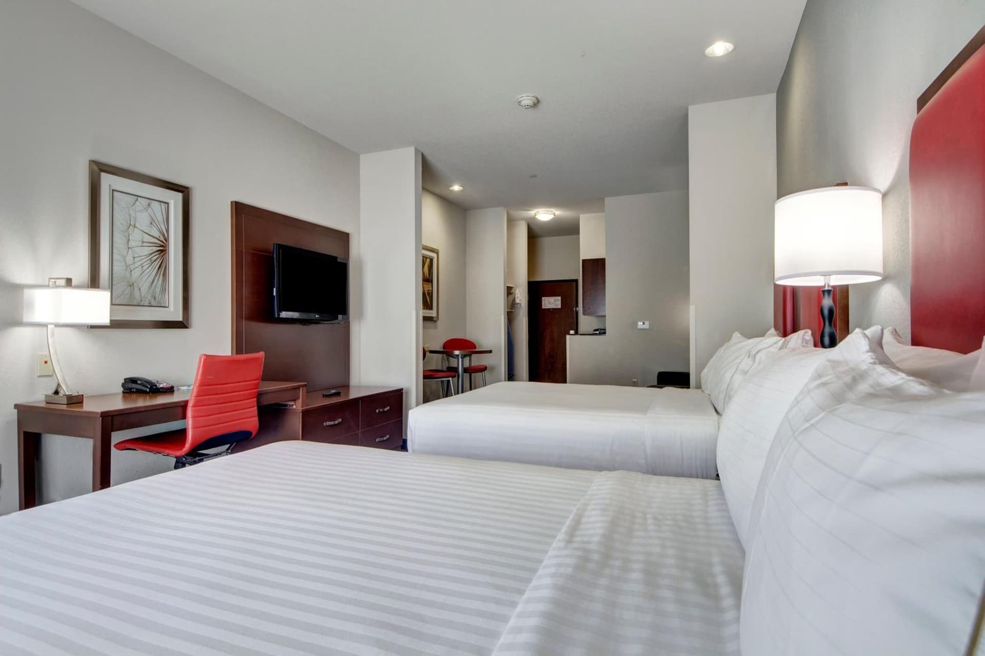Holiday Inn Express and Suites Oklahoma City North by IHG gallery photo in Oklahoma City, OK — image 7