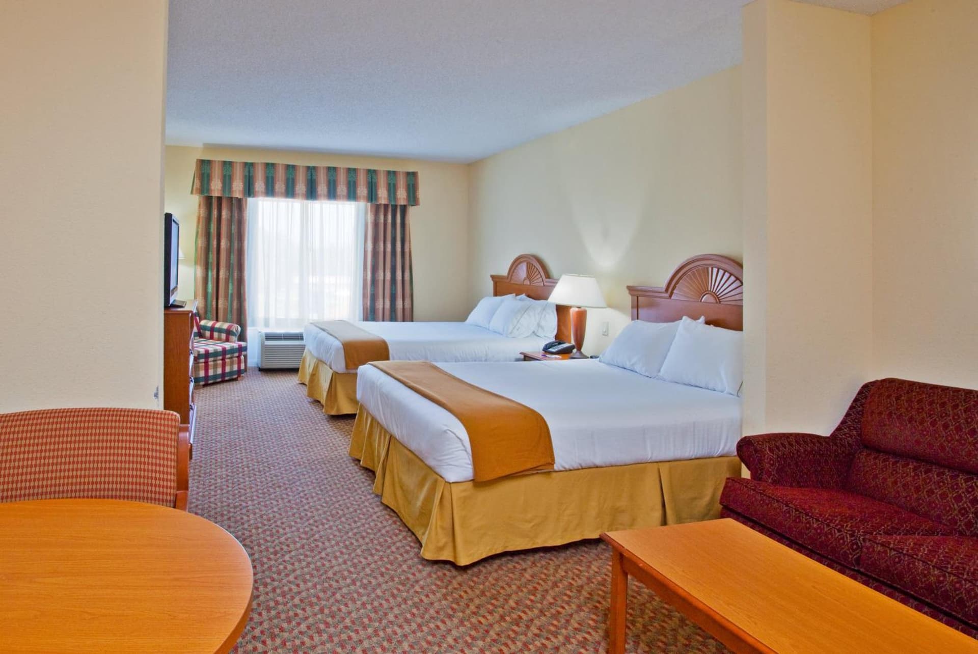 Holiday Inn Express & Suites Spring Hill by IHG gallery photo in Spring Hill, FL — image 30