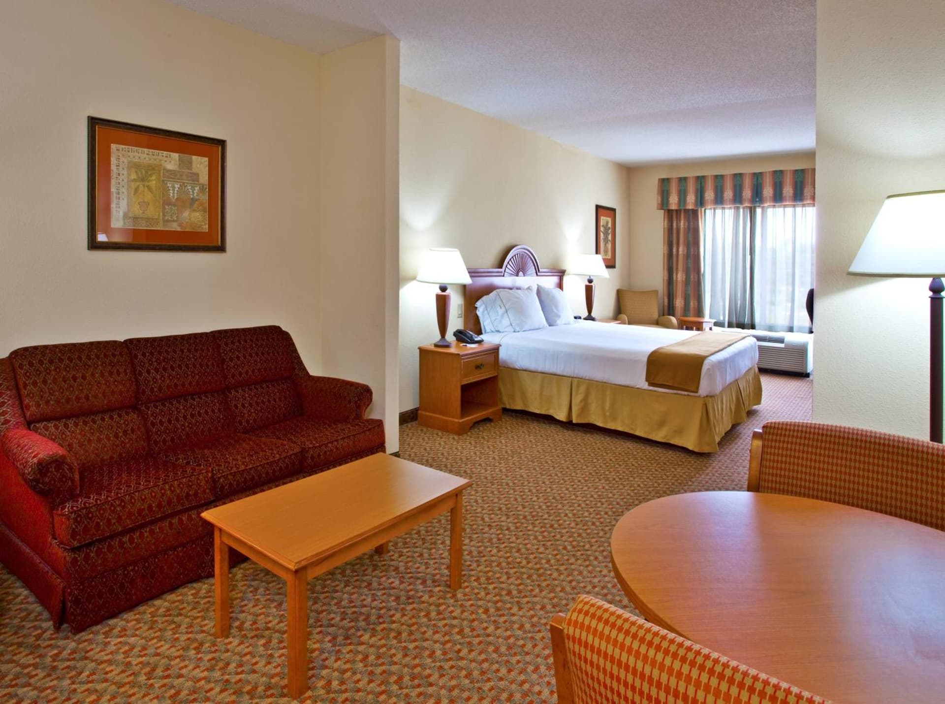 Holiday Inn Express & Suites Spring Hill by IHG gallery photo in Spring Hill, FL — image 59
