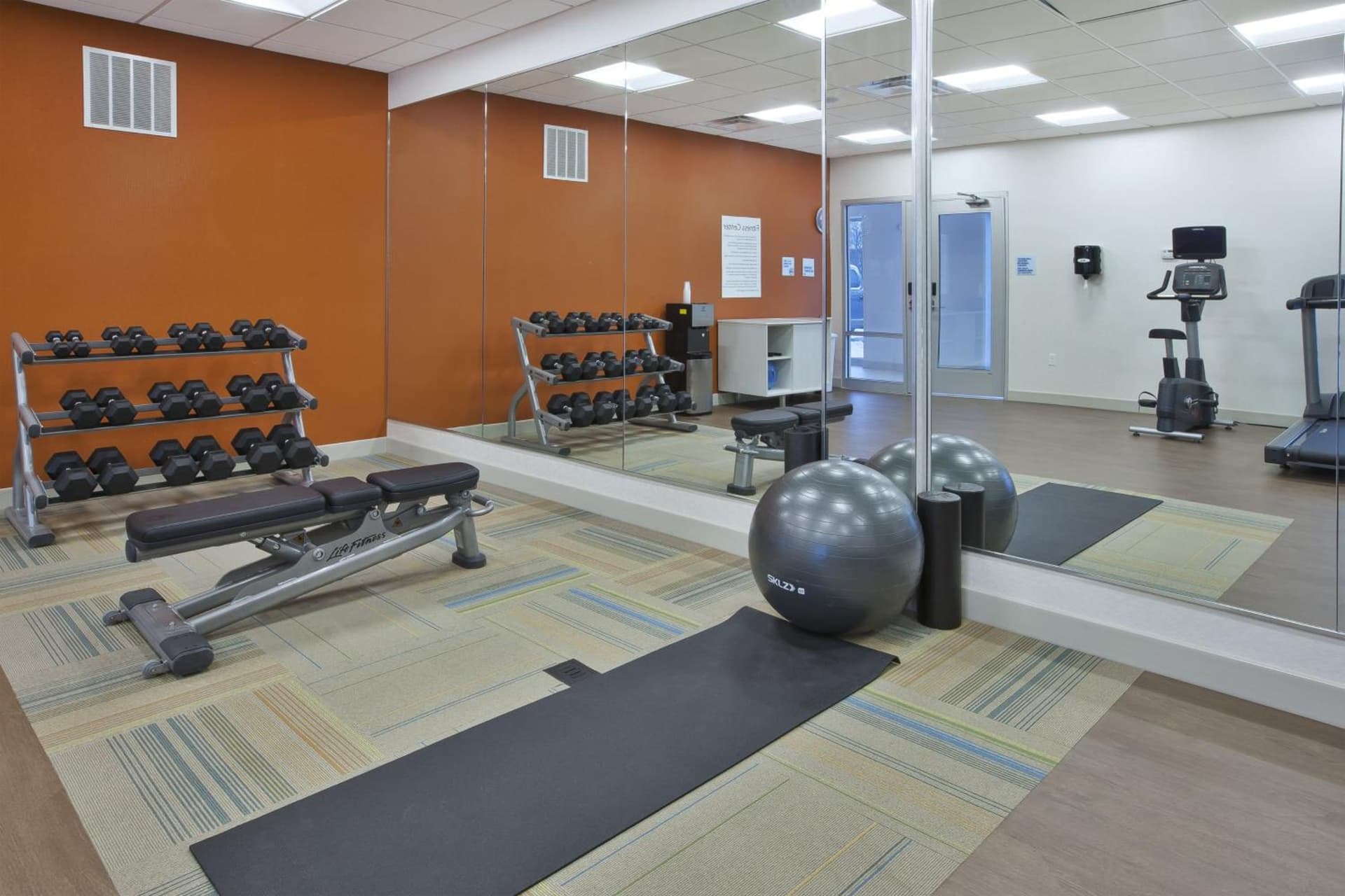 Holiday Inn Express - Auburn Hills South by IHG gallery photo in Auburn Hills, MI — image 5