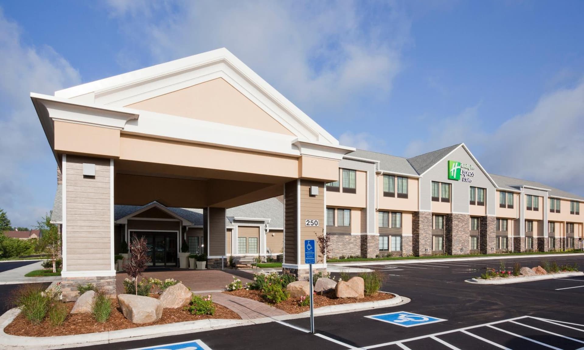 Holiday Inn Express & Suites Willmar by IHG featured exterior or lobby in Willmar, MN — similar hotel