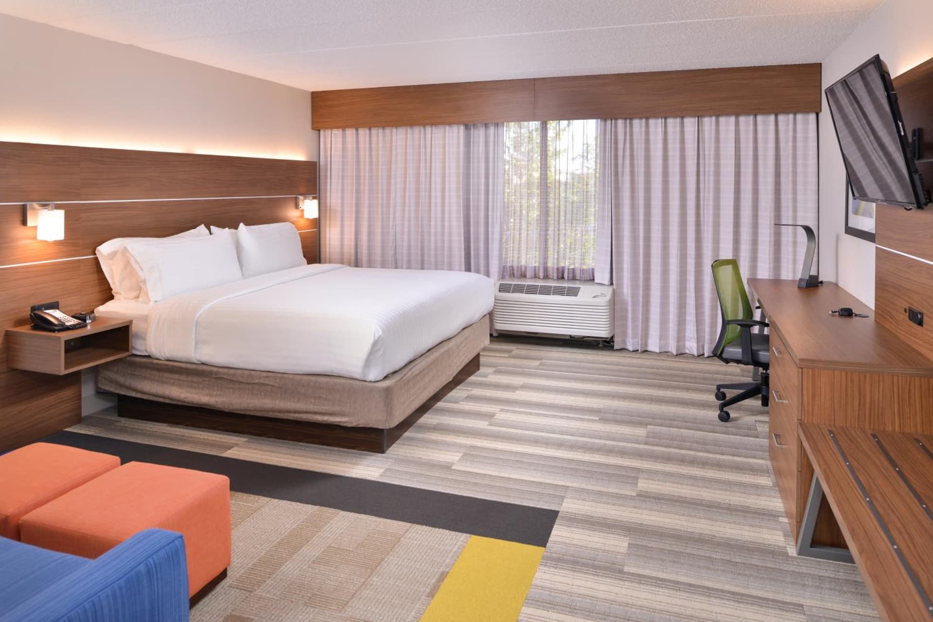 Holiday Inn Express & Suites Indianapolis Dtn-Conv Ctr Area by IHG gallery photo in Indianapolis, IN — image 44