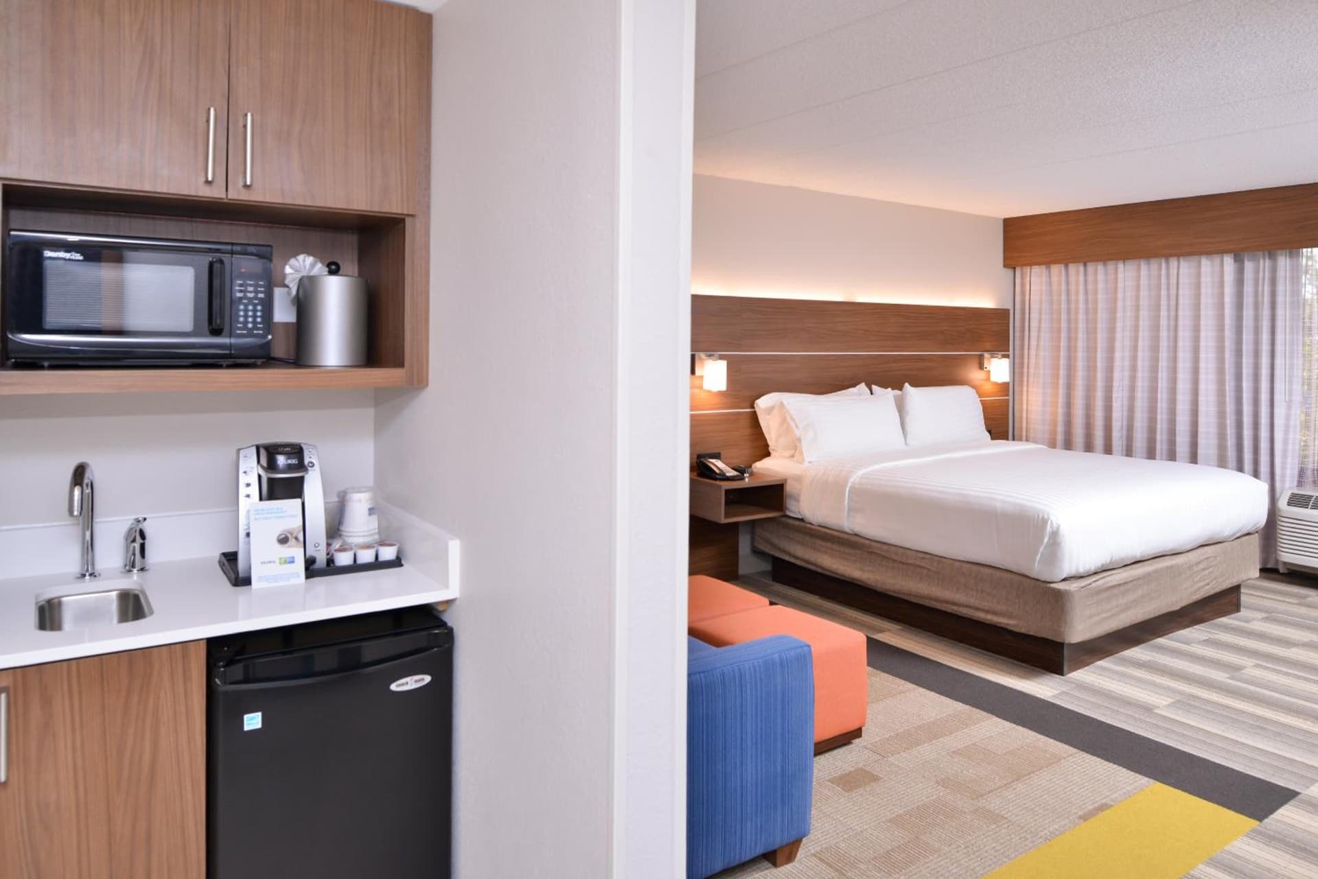 Holiday Inn Express & Suites Indianapolis Dtn-Conv Ctr Area by IHG gallery photo in Indianapolis, IN — image 45