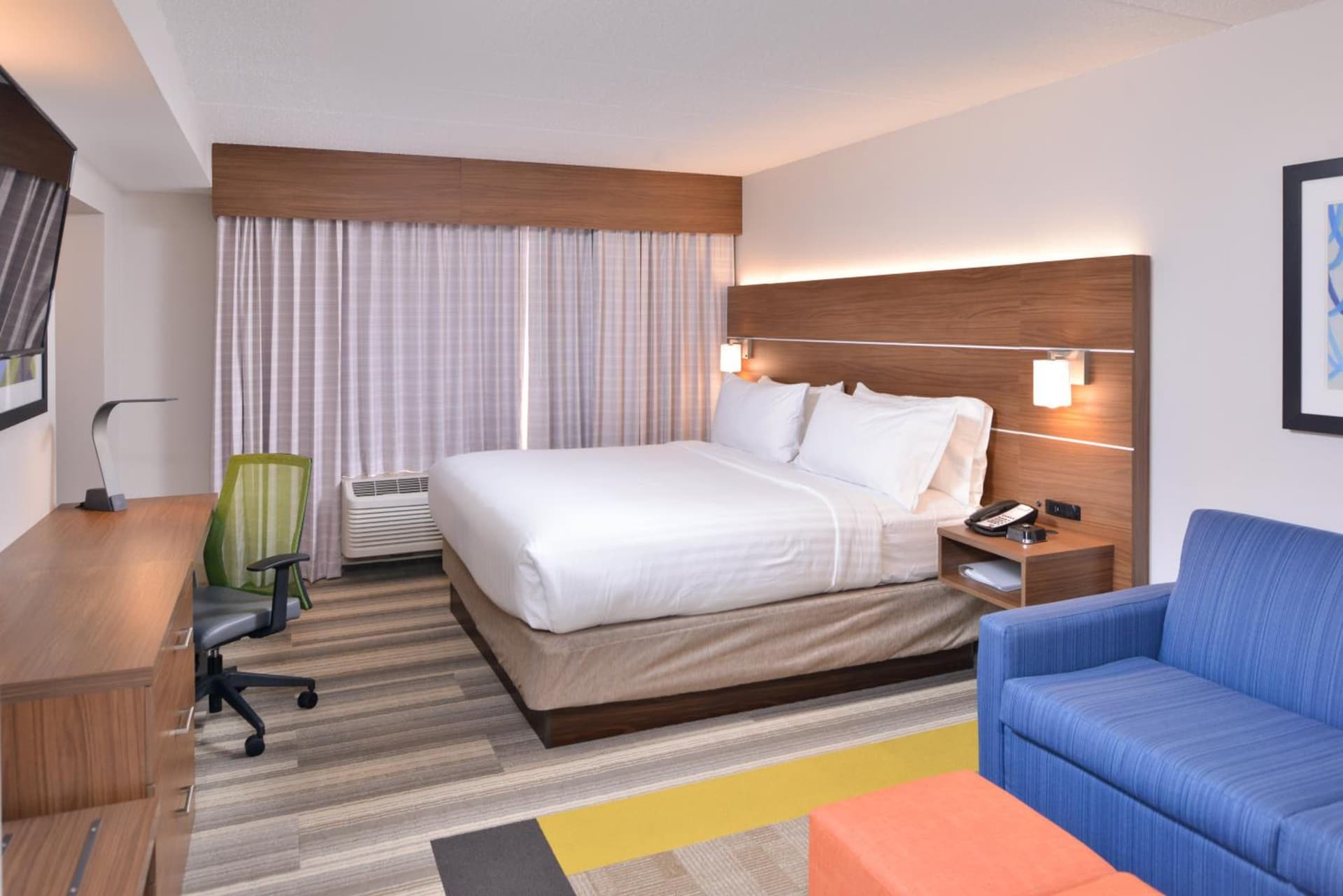 Holiday Inn Express & Suites Indianapolis Dtn-Conv Ctr Area by IHG gallery photo in Indianapolis, IN — image 30