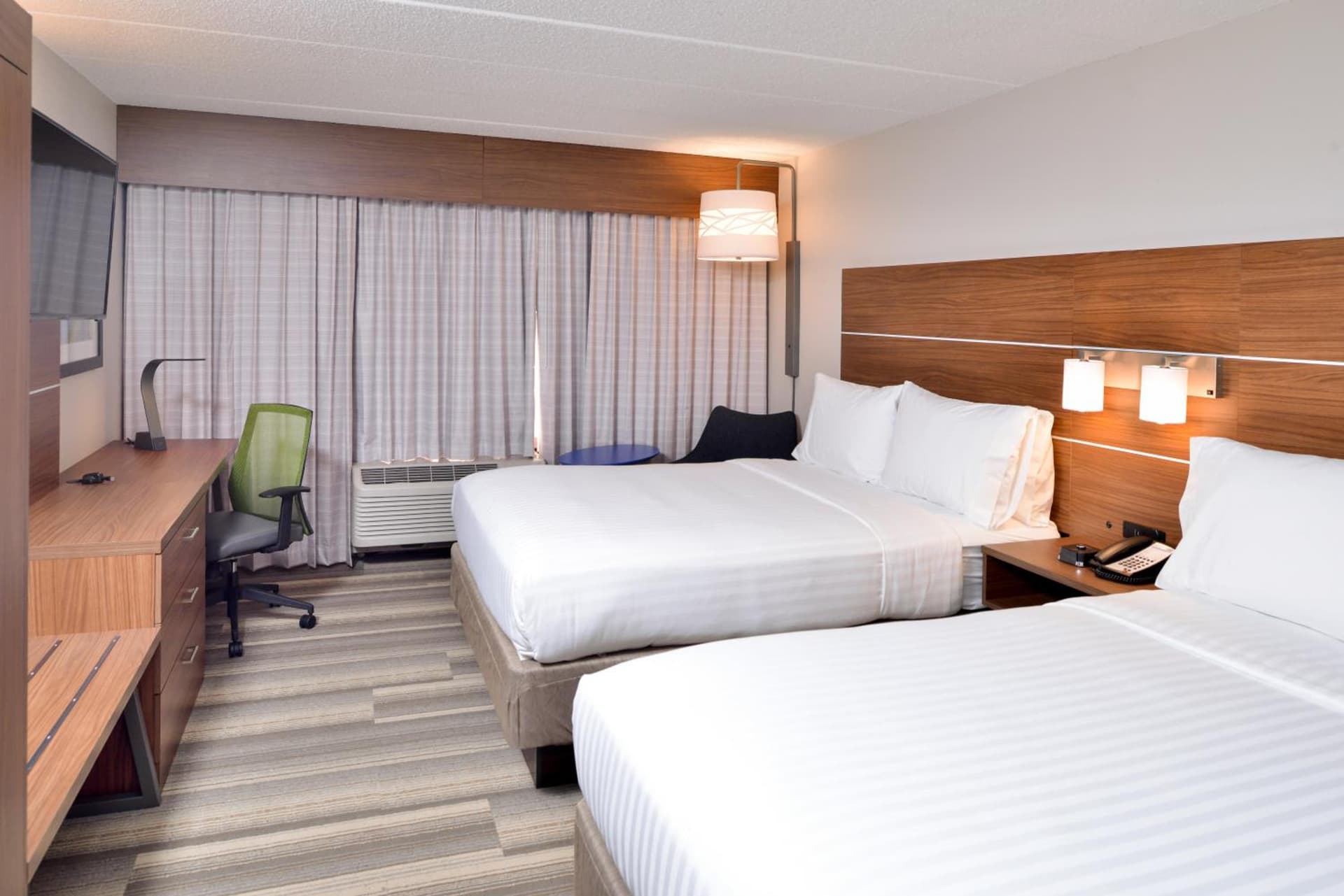 Holiday Inn Express & Suites Indianapolis Dtn-Conv Ctr Area by IHG gallery photo in Indianapolis, IN — image 25