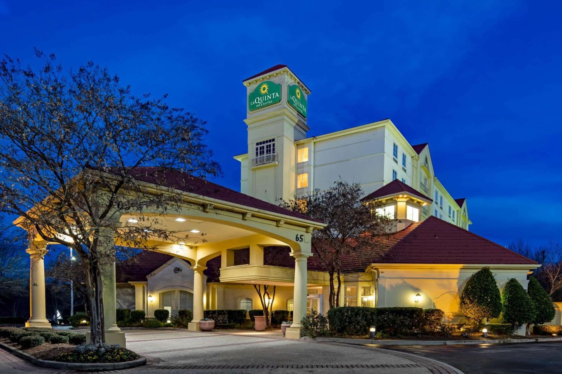 La Quinta by Wyndham Haywood Mall-Near Greenville Downtown featured exterior or lobby in Greenville, SC — similar hotel