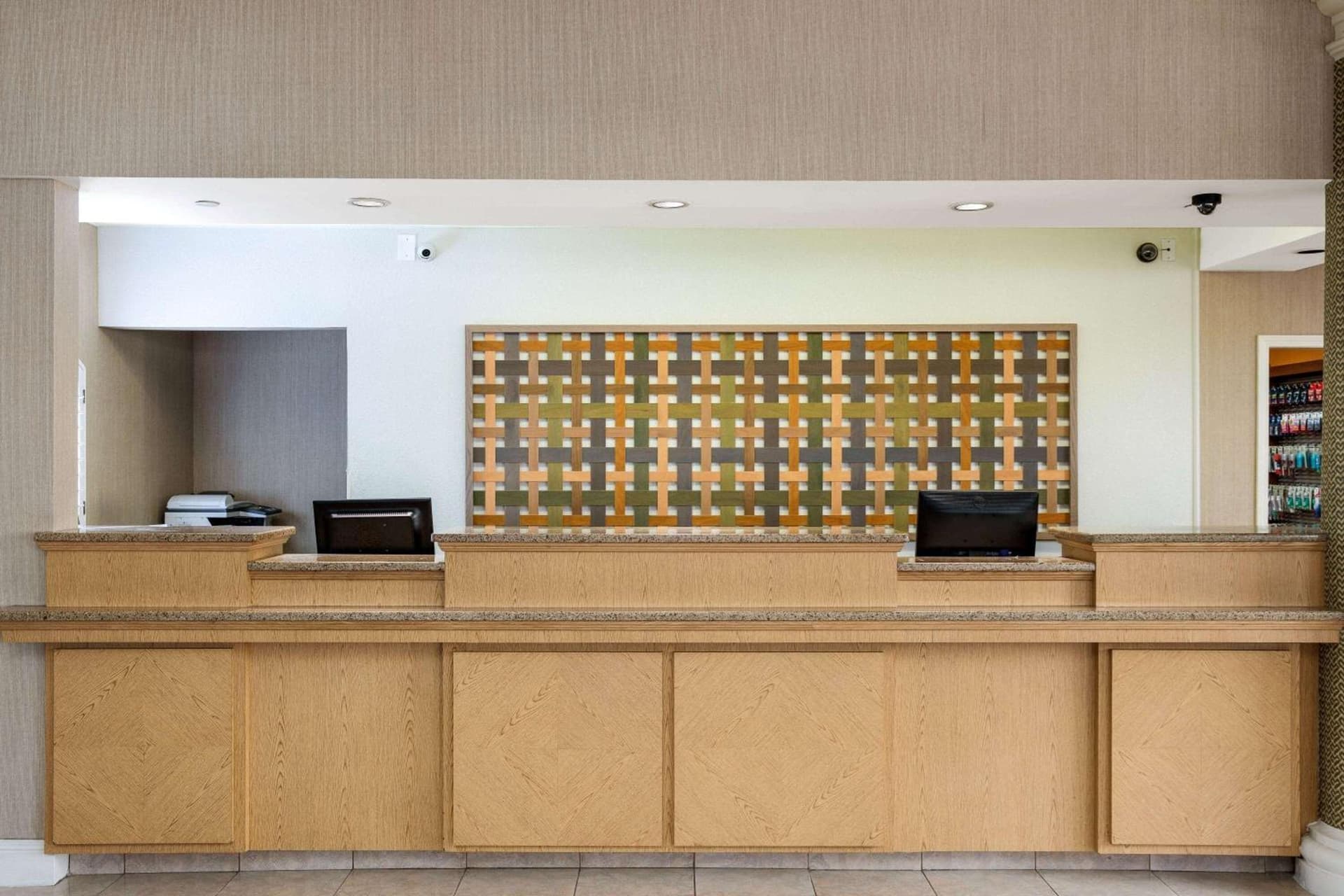 La Quinta by Wyndham Haywood Mall-Near Greenville Downtown gallery photo in Greenville, SC — image 9