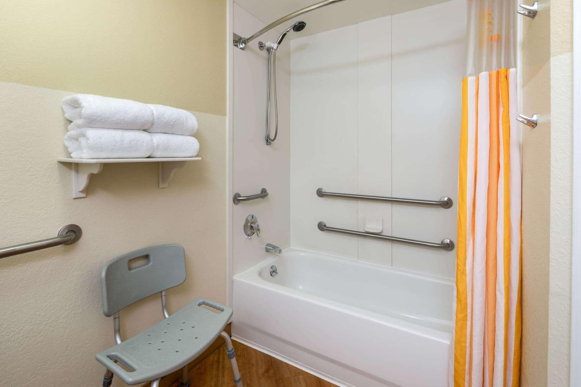 La Quinta by Wyndham Haywood Mall-Near Greenville Downtown gallery photo in Greenville, SC — image 28