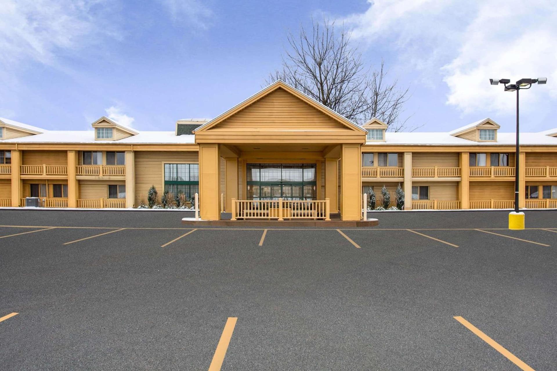 La Quinta Inn by Wyndham Oshkosh gallery photo in Oshkosh, WI — image 34