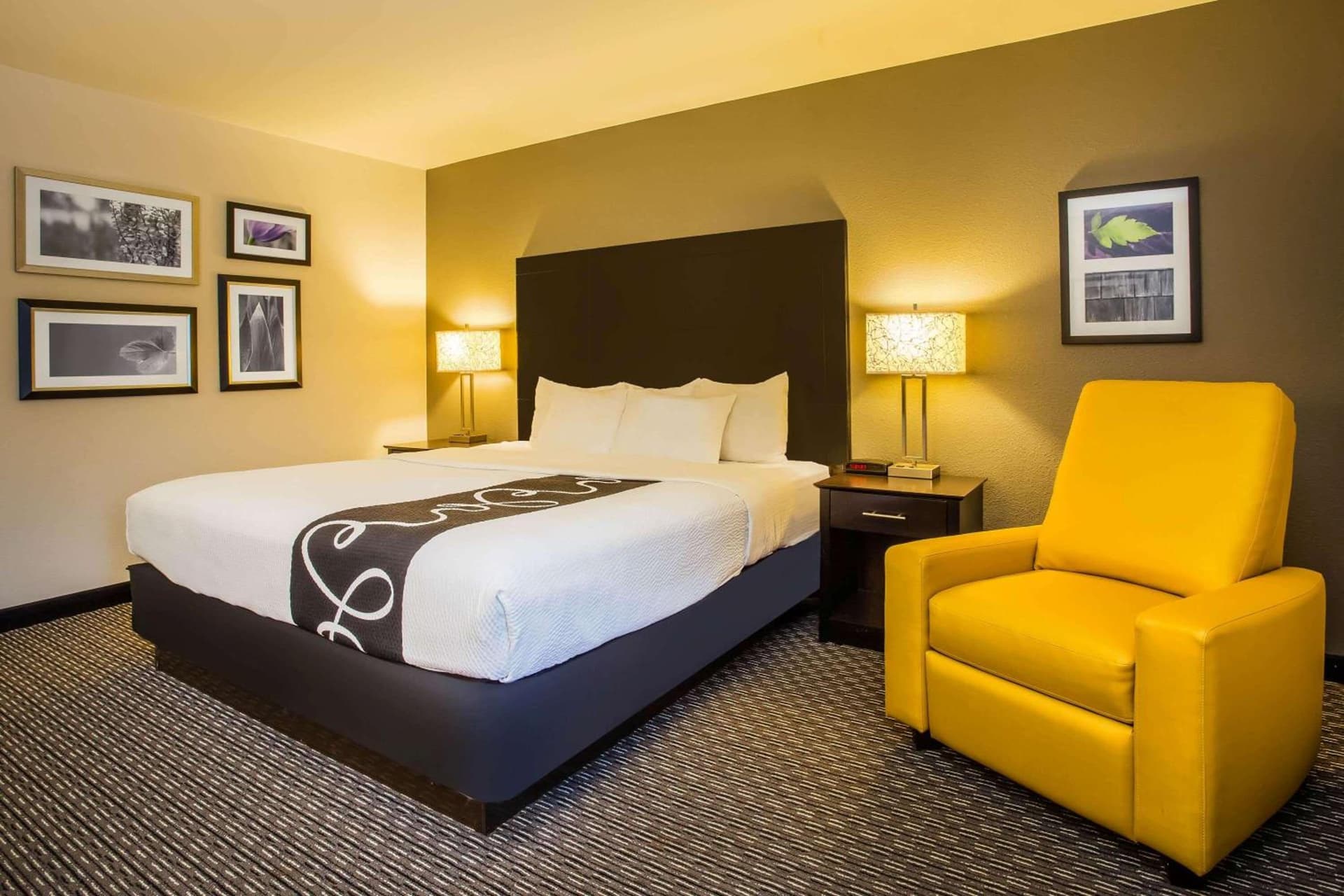 La Quinta Inn by Wyndham Oshkosh gallery photo in Oshkosh, WI — image 63