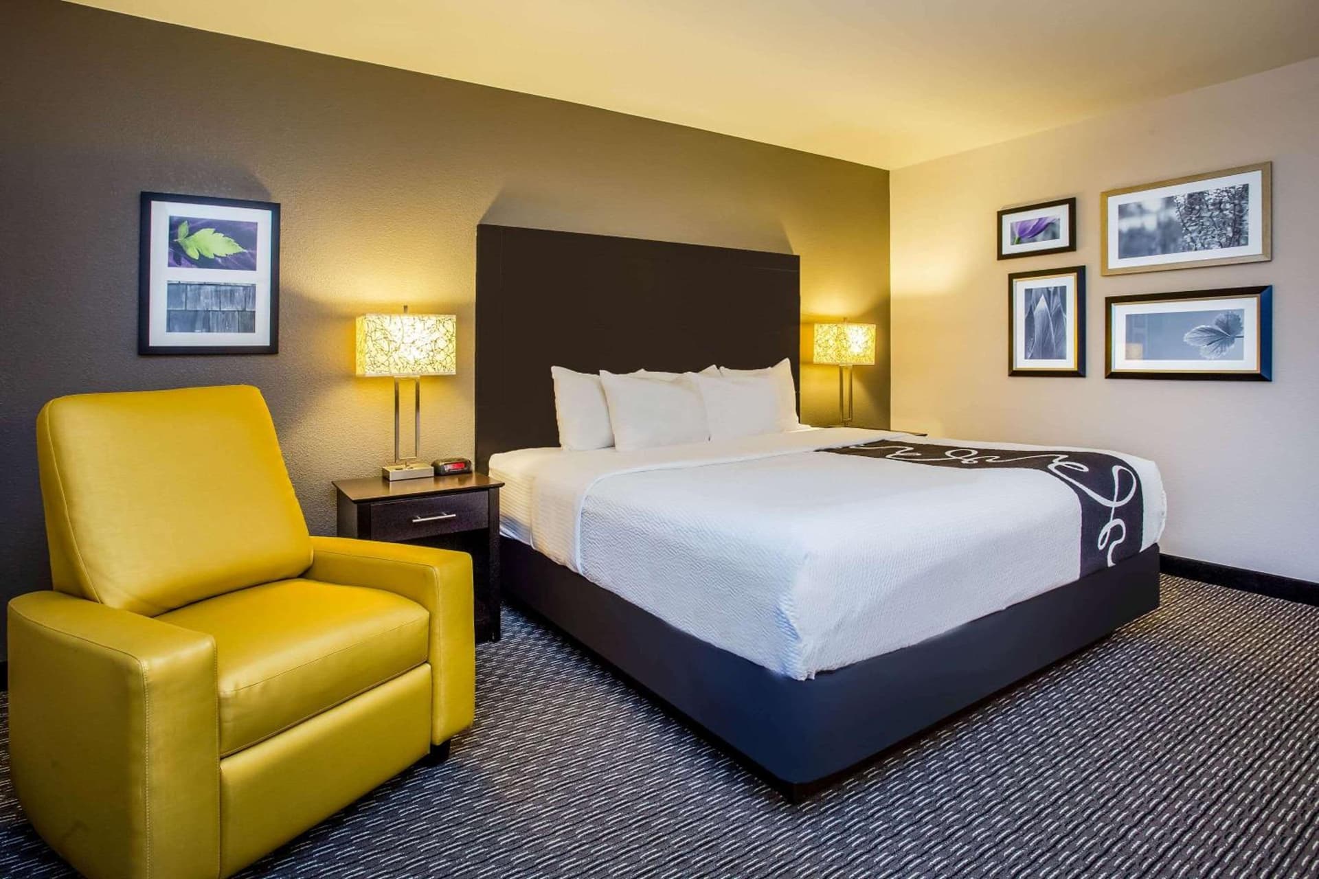 La Quinta Inn by Wyndham Oshkosh gallery photo in Oshkosh, WI — image 37