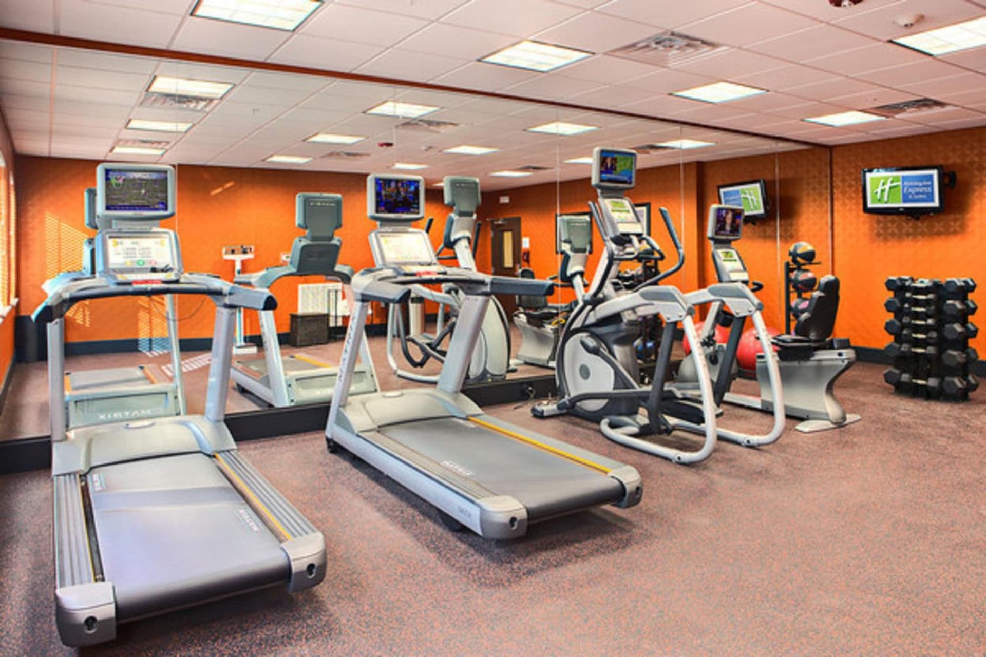 Holiday Inn Express & Suites Cotulla by IHG interior in Cotulla, TX — gallery photo 2